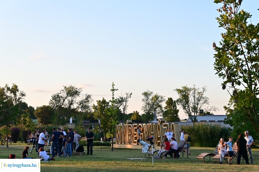 Csillagok alatt a Bujtoson