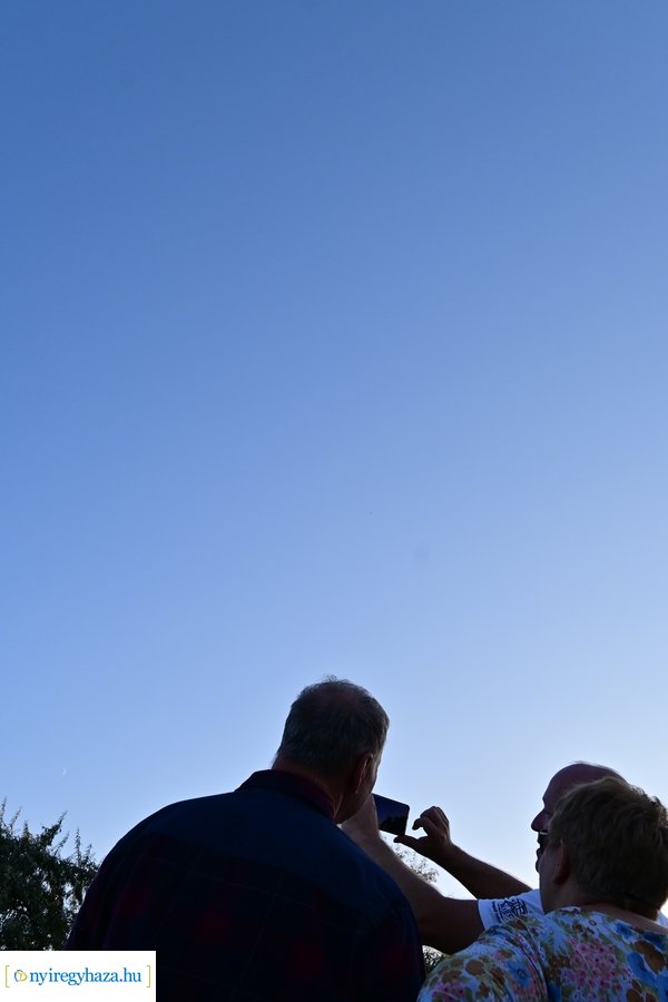 Csillagok alatt a Bujtoson