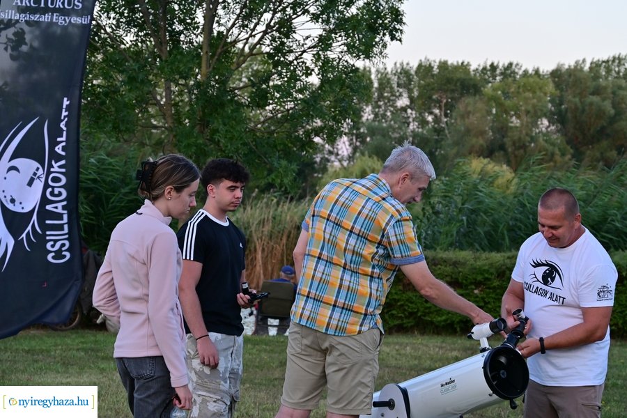 Csillagok alatt a Bujtoson