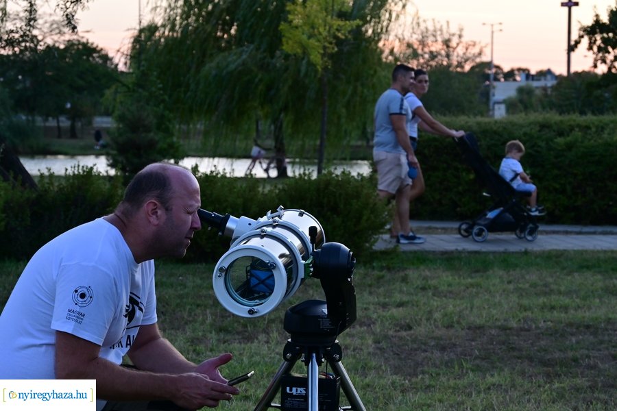 Csillagok alatt a Bujtoson