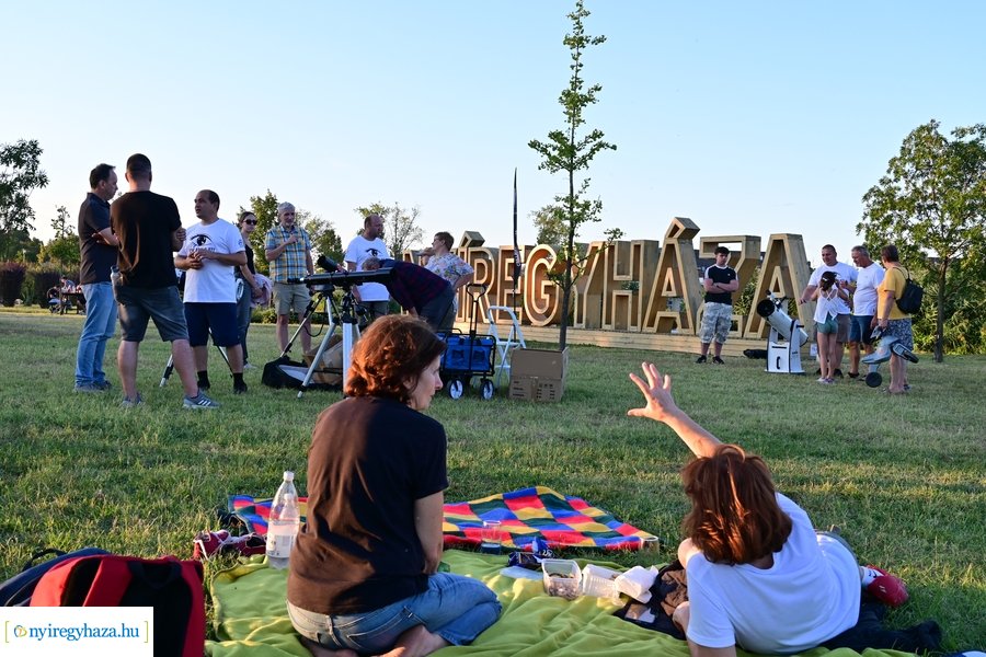 Csillagok alatt a Bujtoson