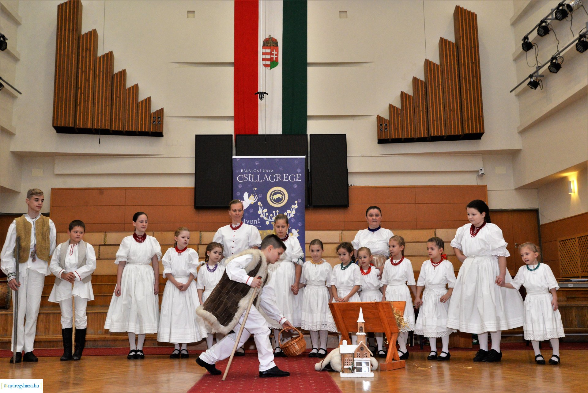 Csillagrege kötetbemutató Nyíregyházán