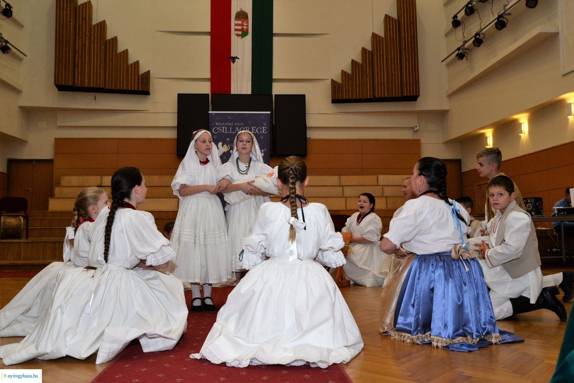 Csillagrege kötetbemutató Nyíregyházán