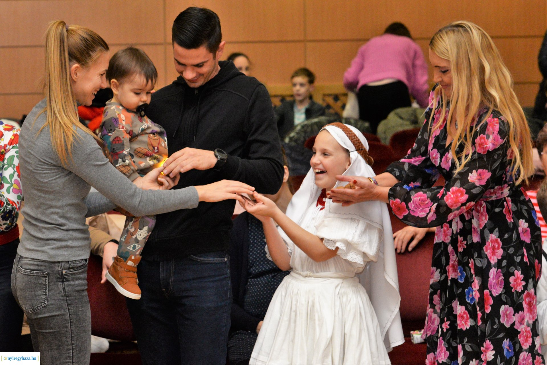 Csillagrege kötetbemutató Nyíregyházán