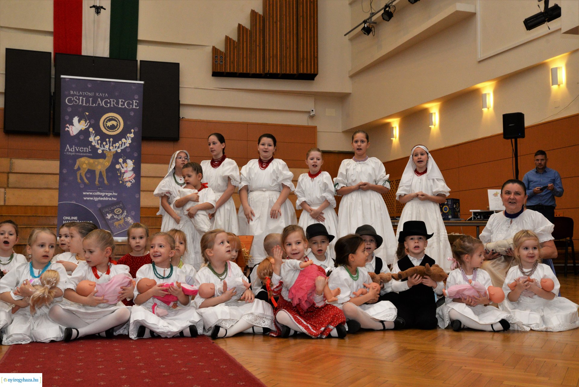 Csillagrege kötetbemutató Nyíregyházán