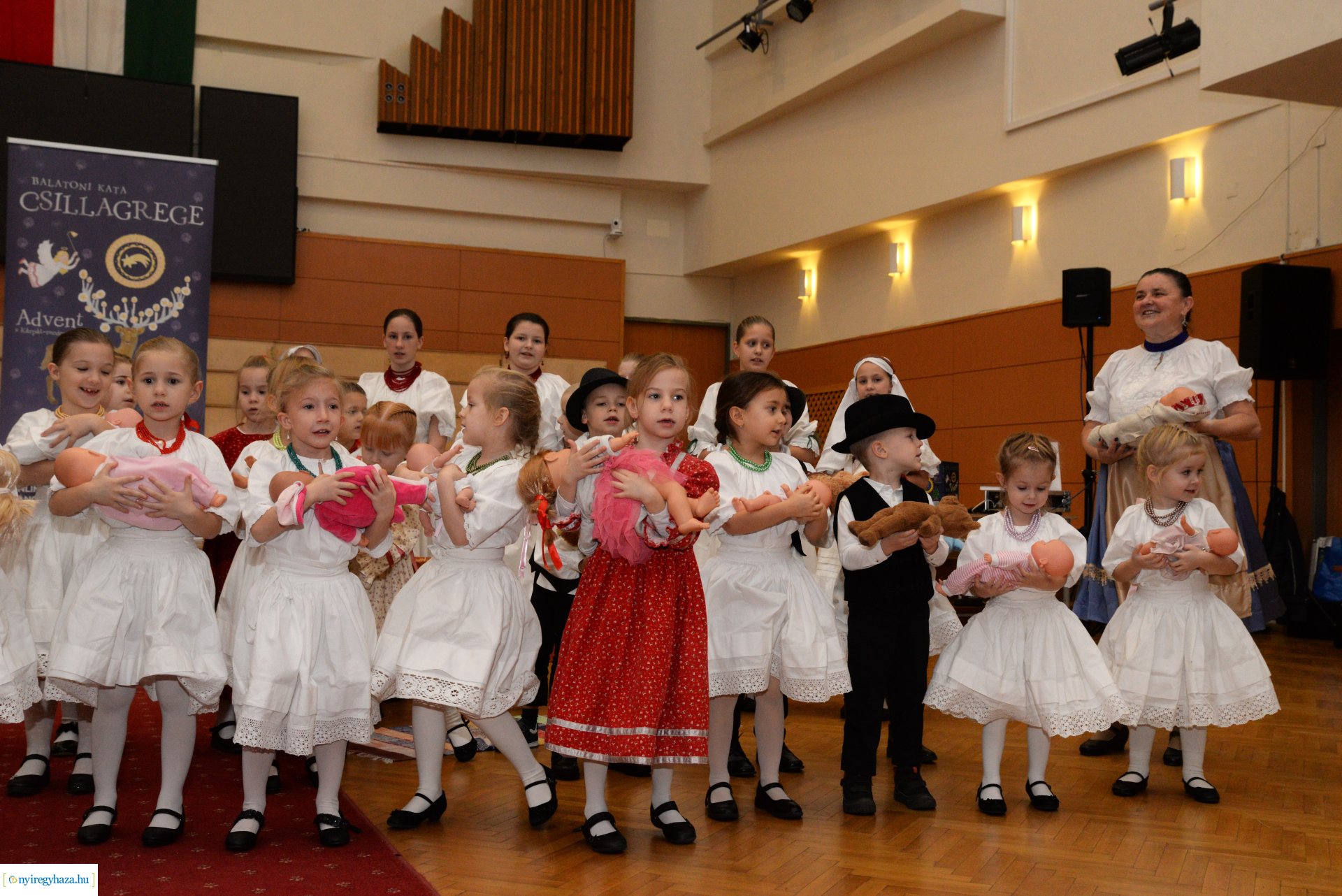 Csillagrege kötetbemutató Nyíregyházán