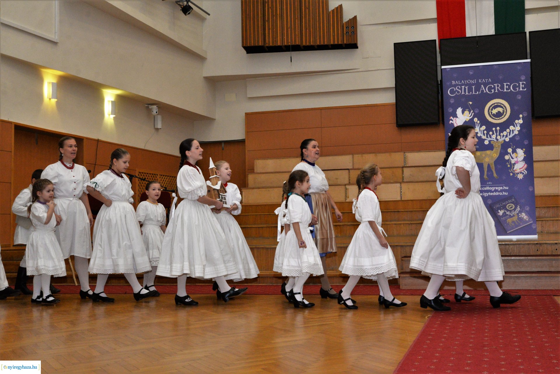 Csillagrege kötetbemutató Nyíregyházán