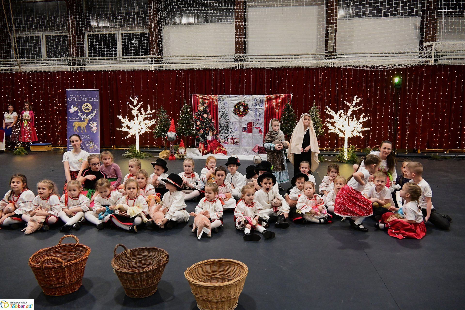 Csillagrege - táncos karácsonyra hangolódás a Bem József Általános Iskolában