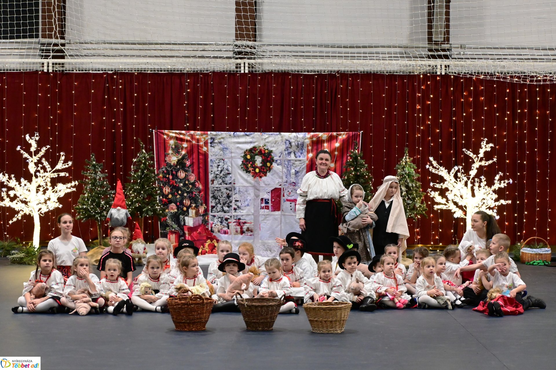 Csillagrege - táncos karácsonyra hangolódás a Bem József Általános Iskolában