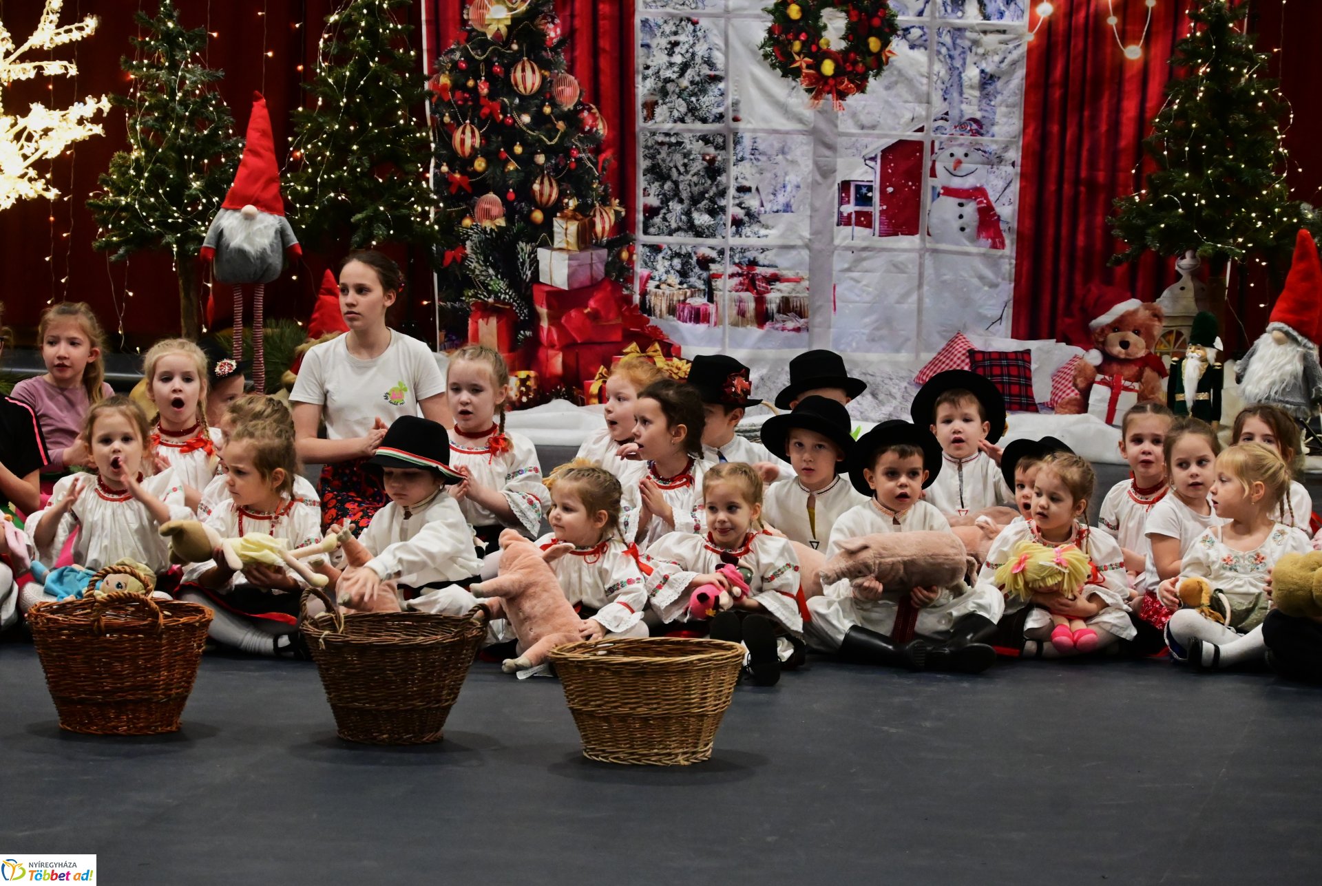 Csillagrege - táncos karácsonyra hangolódás a Bem József Általános Iskolában