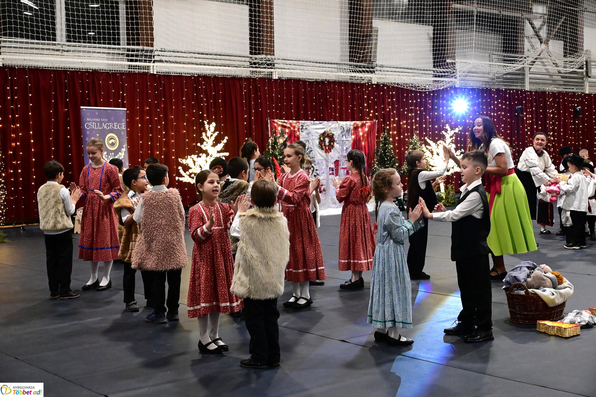Csillagrege - táncos karácsonyra hangolódás a Bem József Általános Iskolában