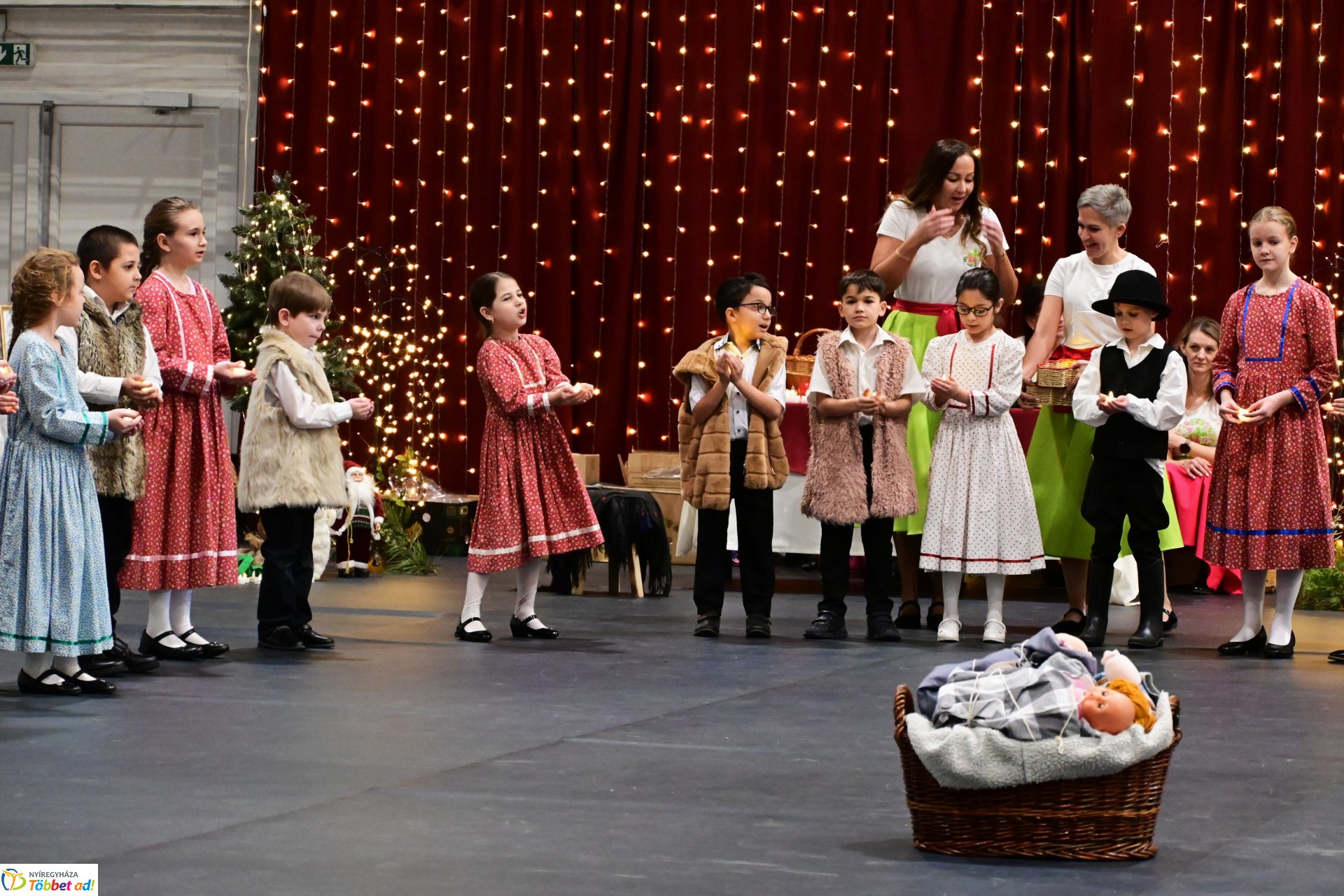 Csillagrege - táncos karácsonyra hangolódás a Bem József Általános Iskolában