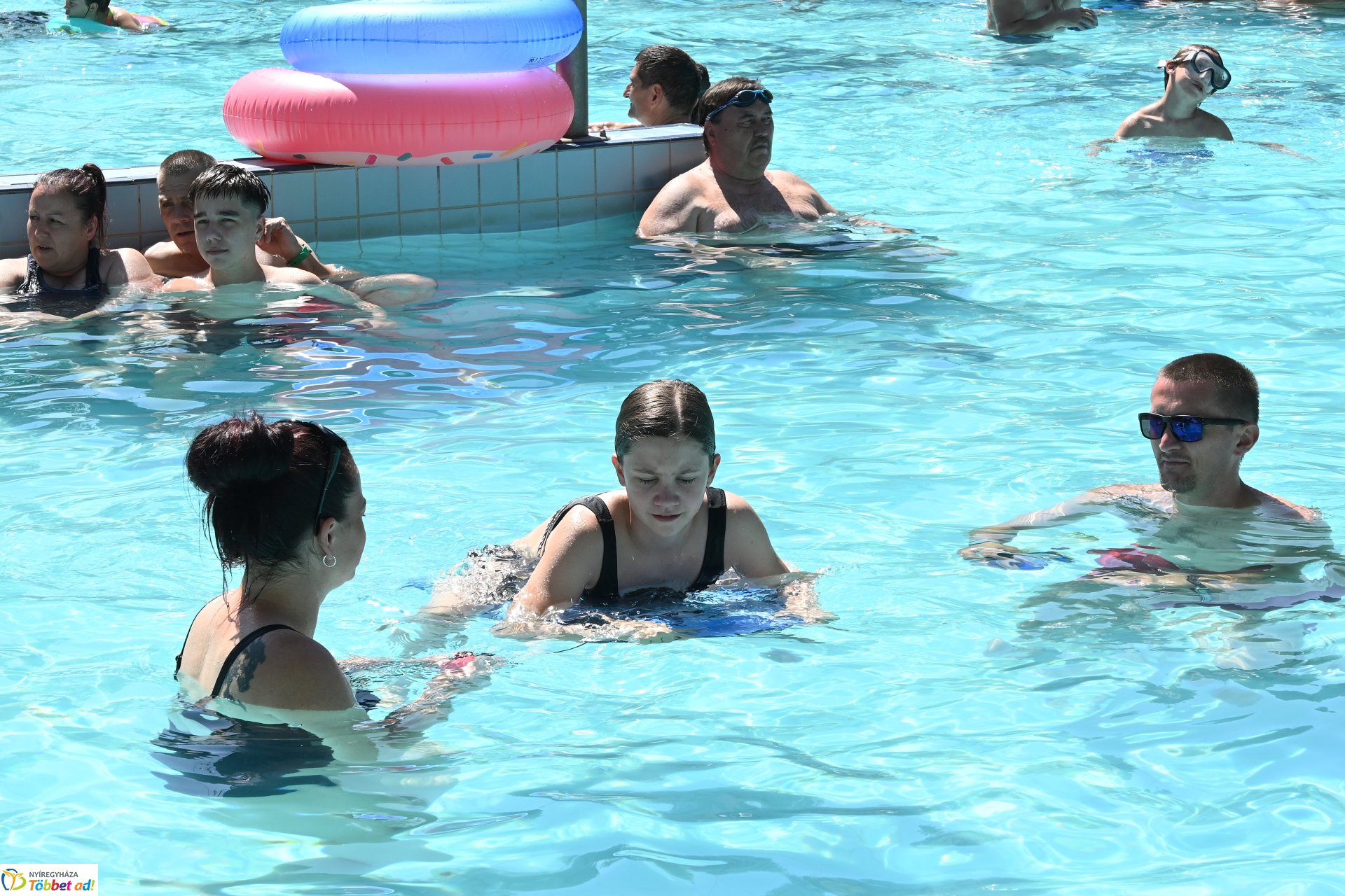 Csobbanás  a  Sóstói Parkfürdőben