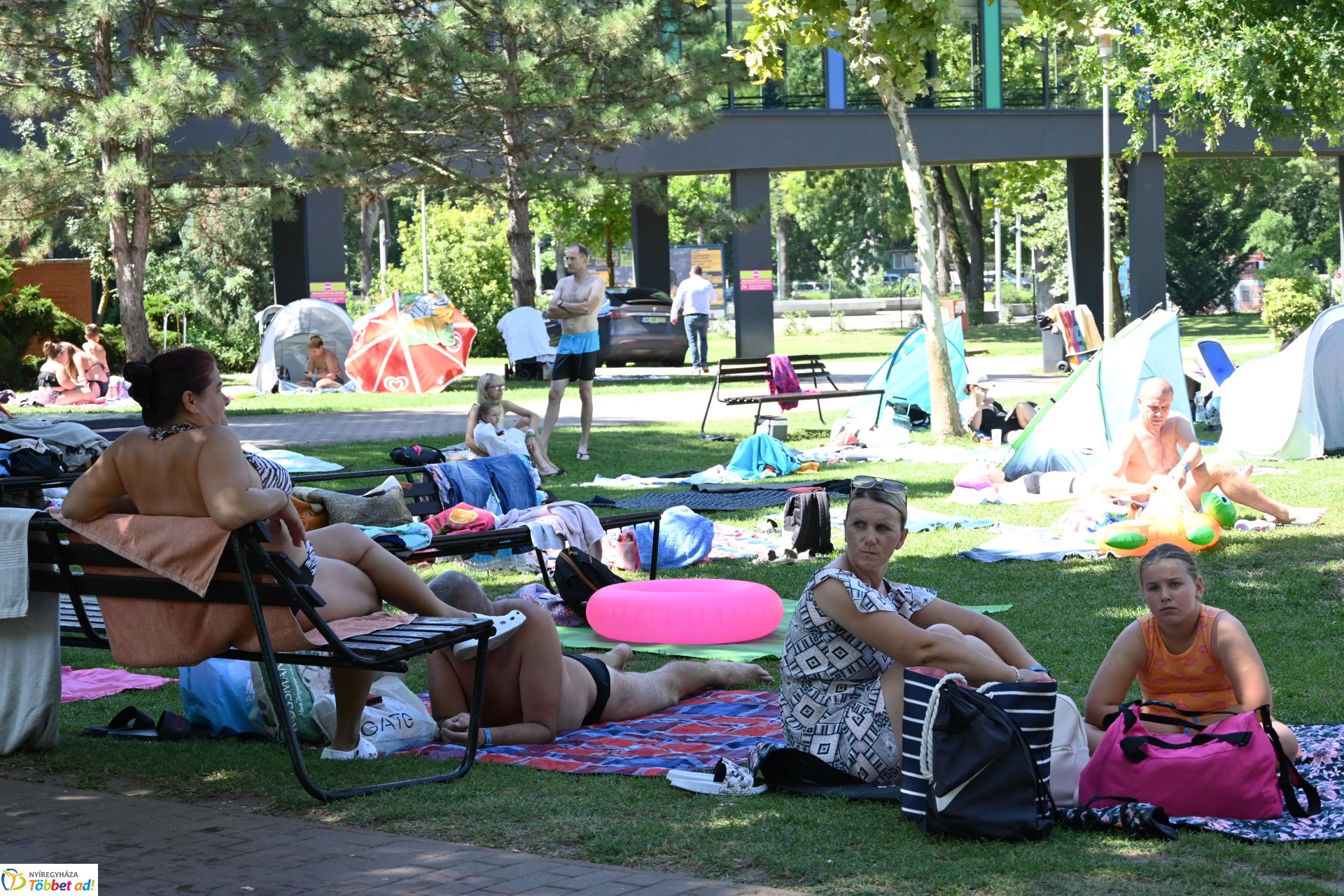 Csobbanás  a  Sóstói Parkfürdőben