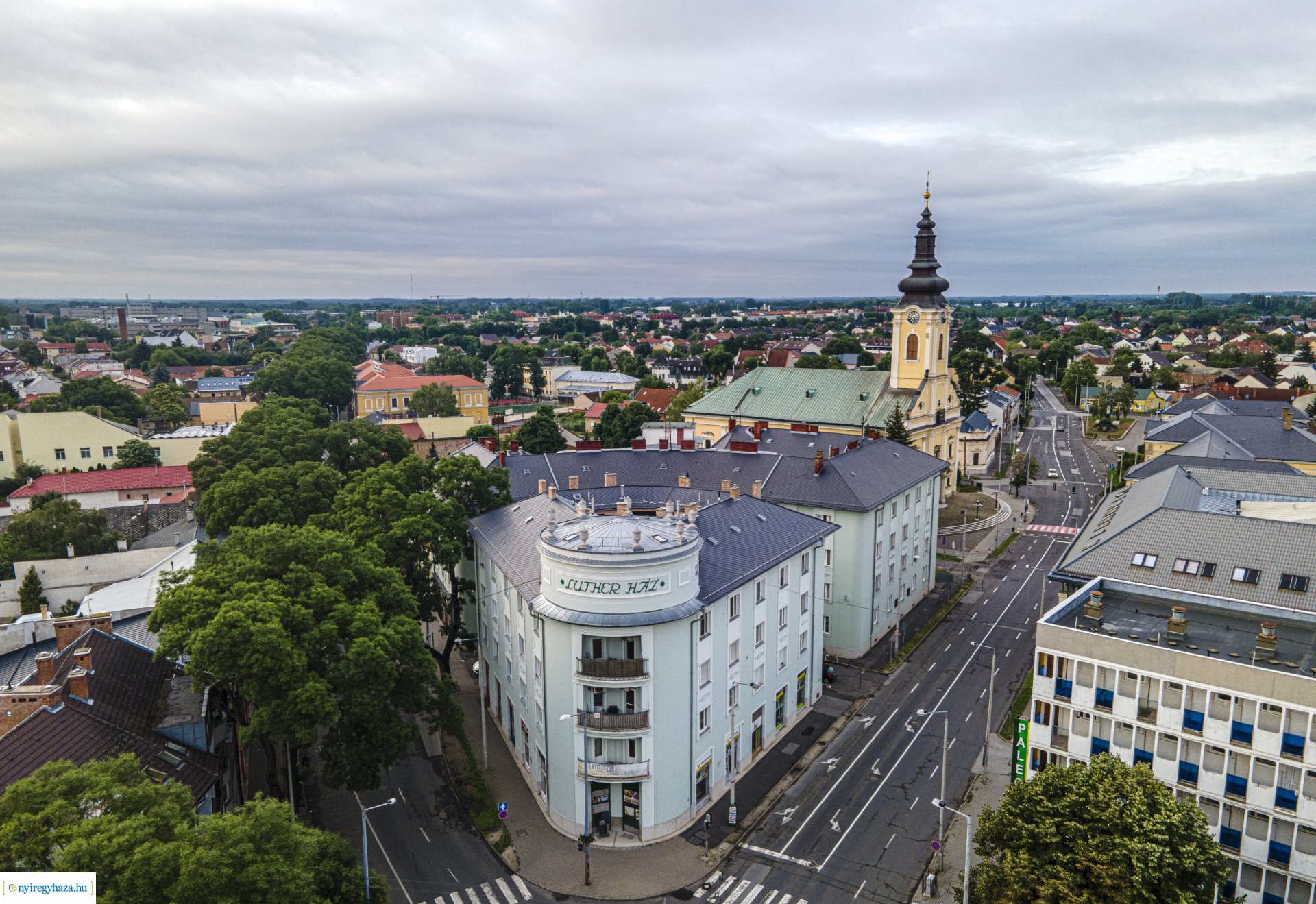 Csodálatos hajnali fényekre ébredt ma reggel Nyíregyháza 