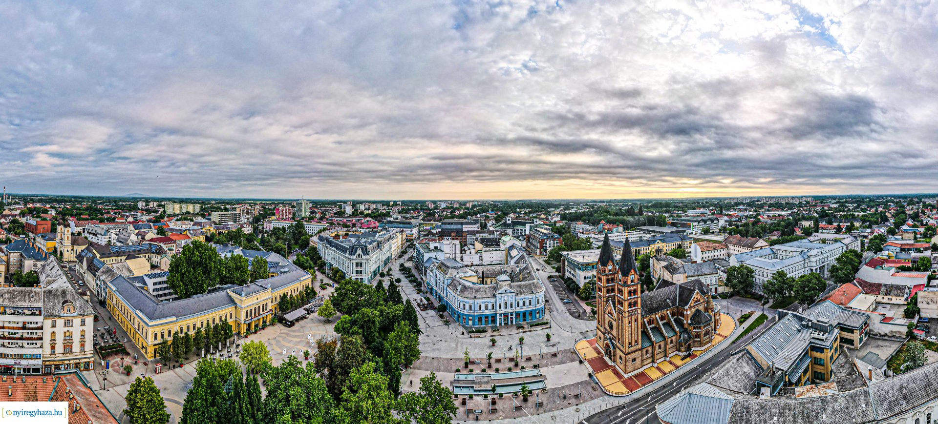 Csodálatos hajnali fényekre ébredt ma reggel Nyíregyháza 