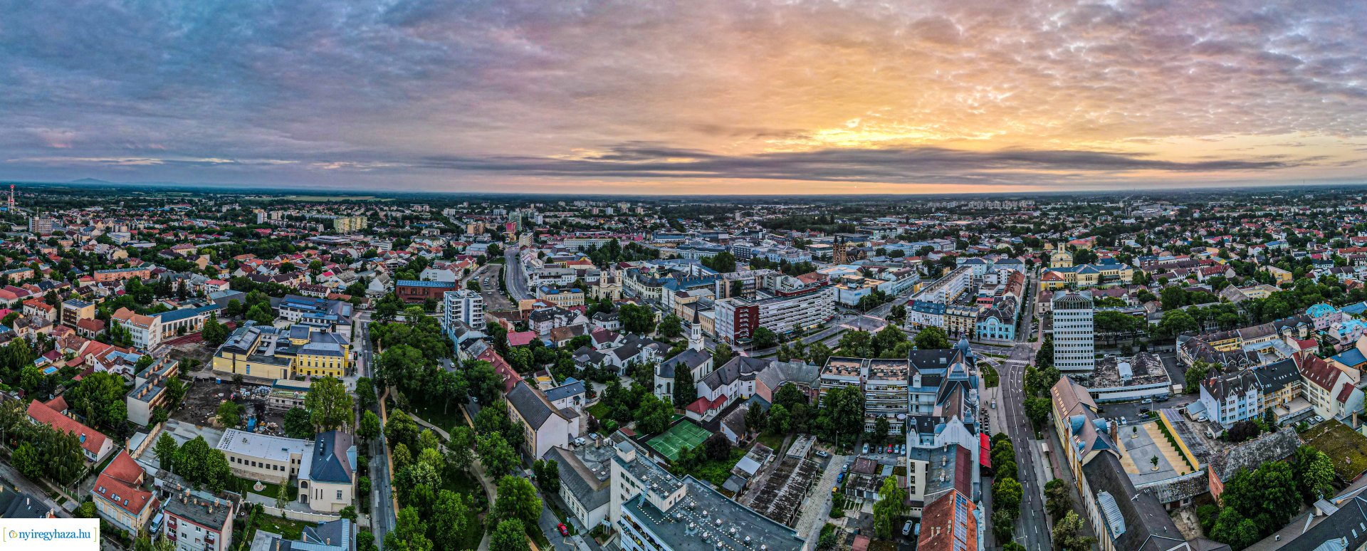 Csodálatos hajnali fényekre ébredt ma reggel Nyíregyháza 
