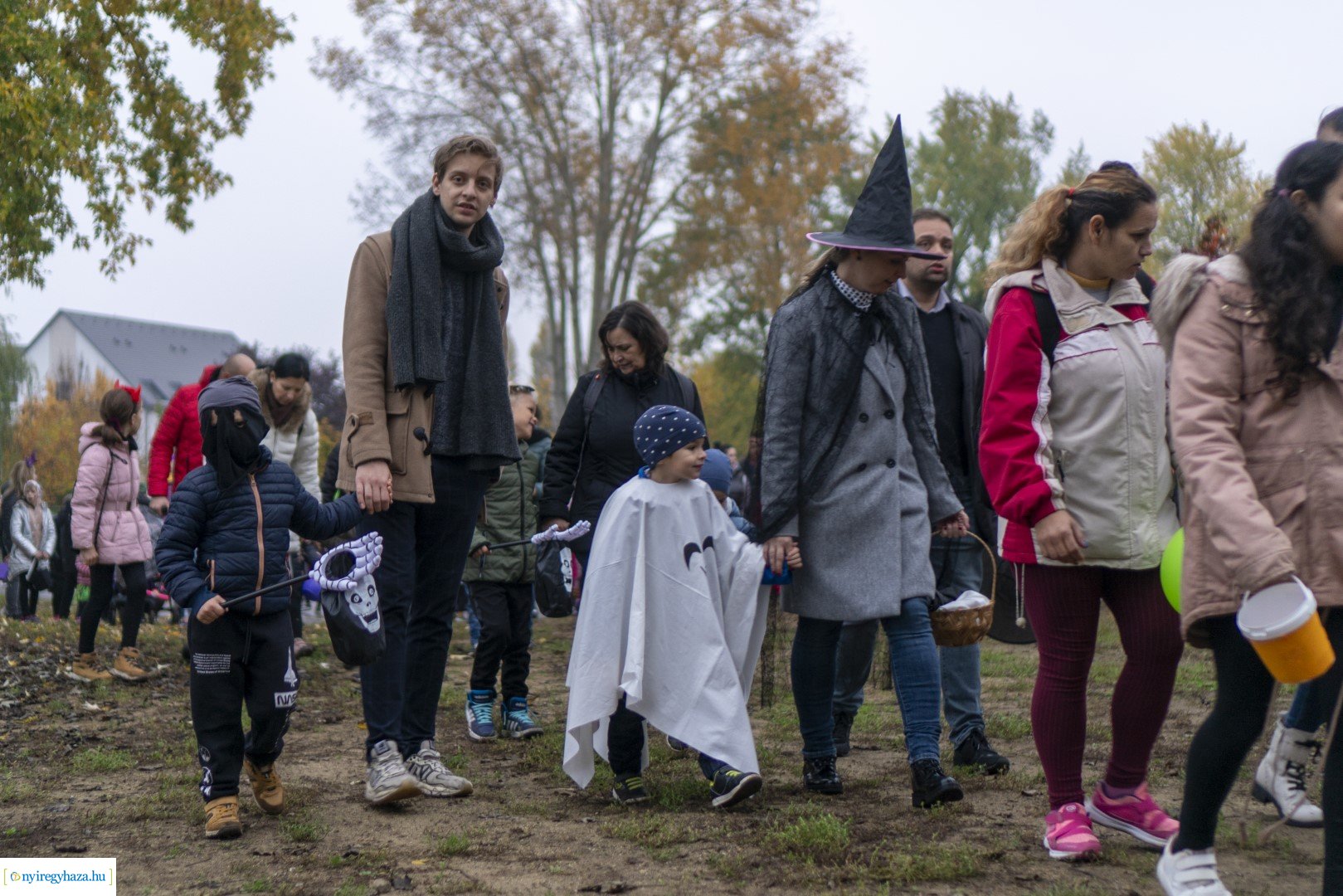 "Csokit vagy csalunk!" - Halloween-i felvonulás Oroson