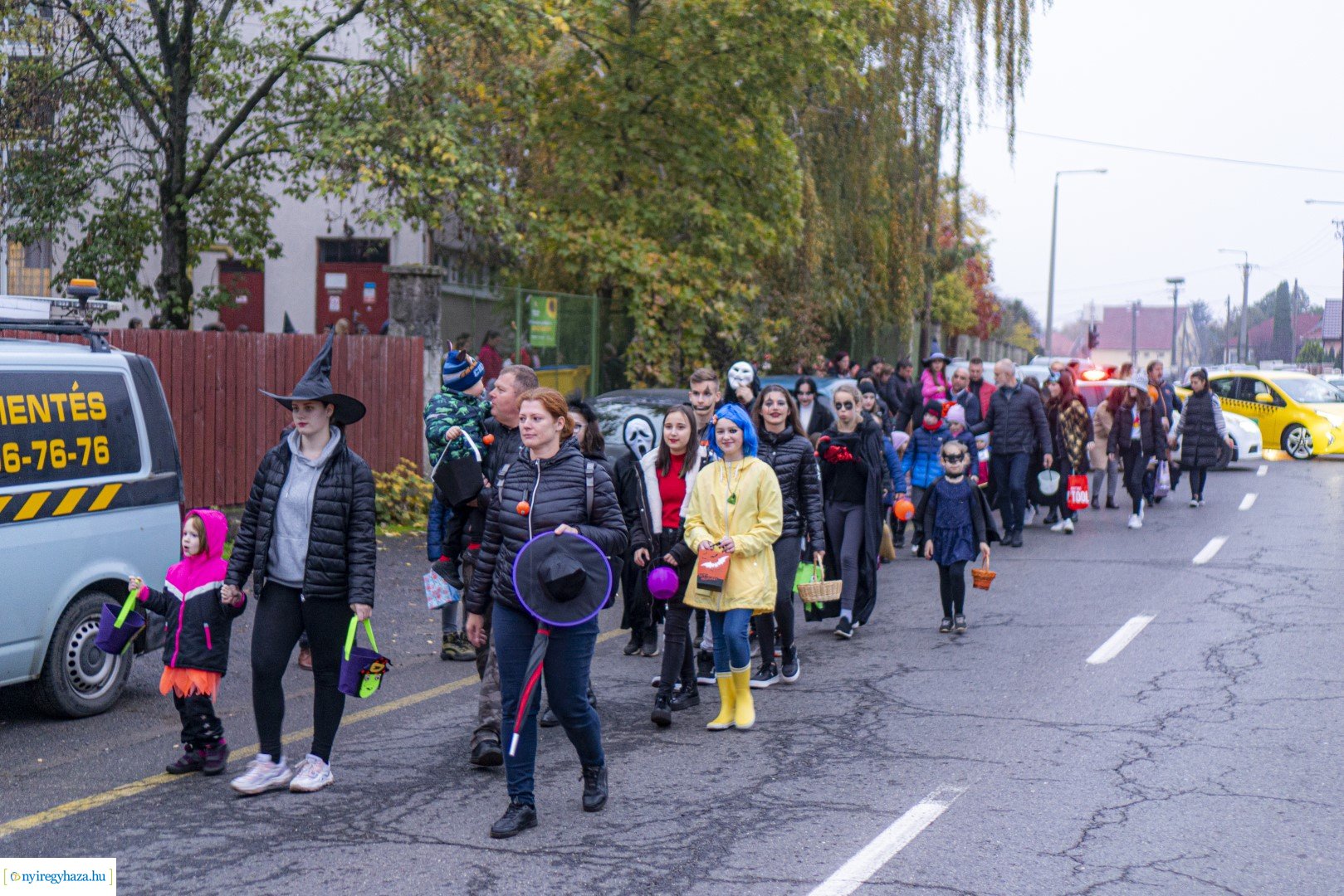 "Csokit vagy csalunk!" - Halloween-i felvonulás Oroson