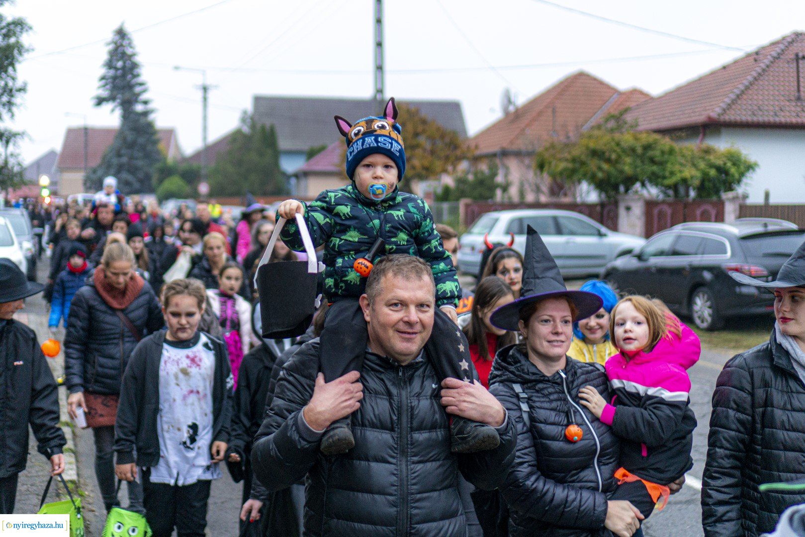 "Csokit vagy csalunk!" - Halloween-i felvonulás Oroson