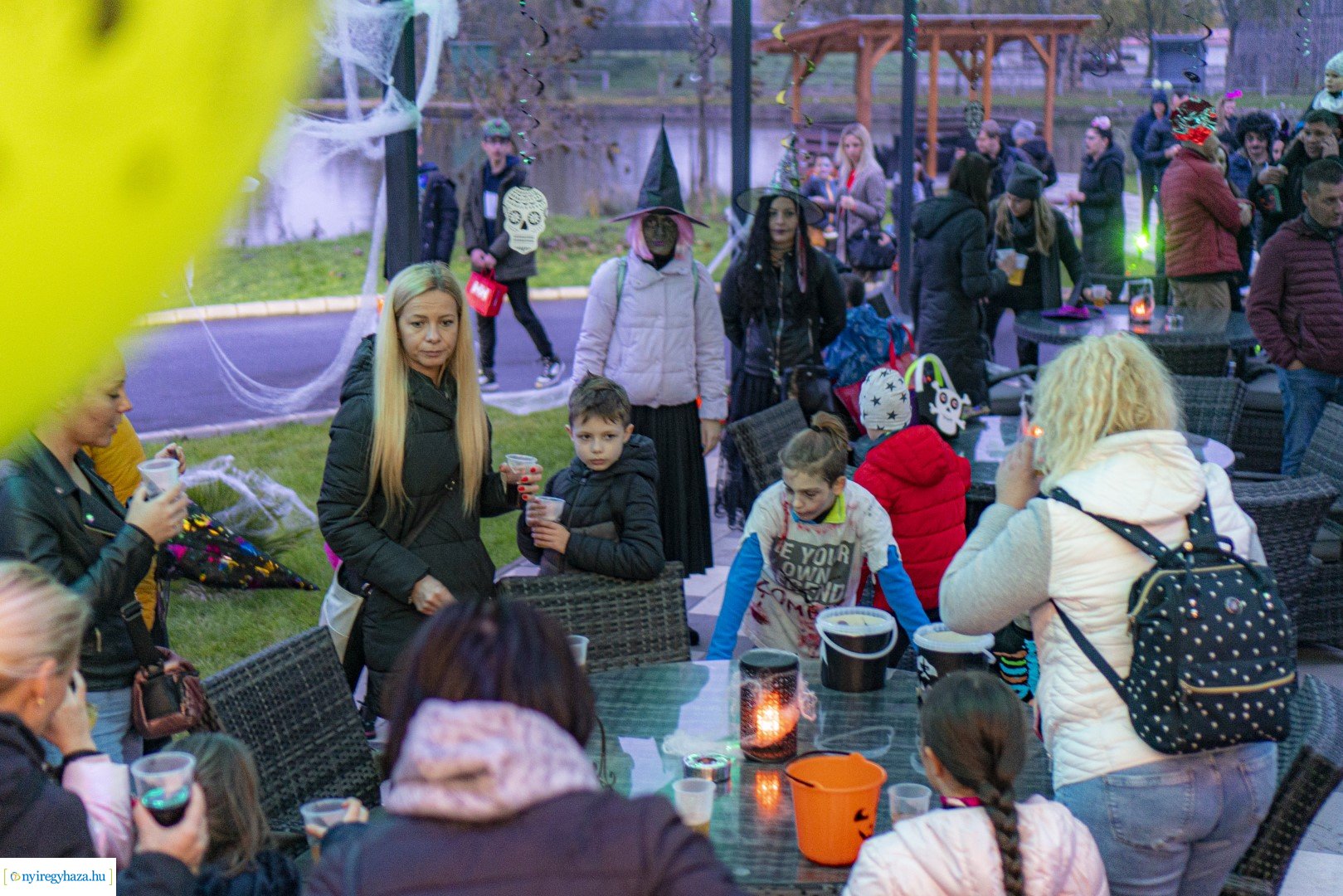 "Csokit vagy csalunk!" - Halloween-i felvonulás Oroson