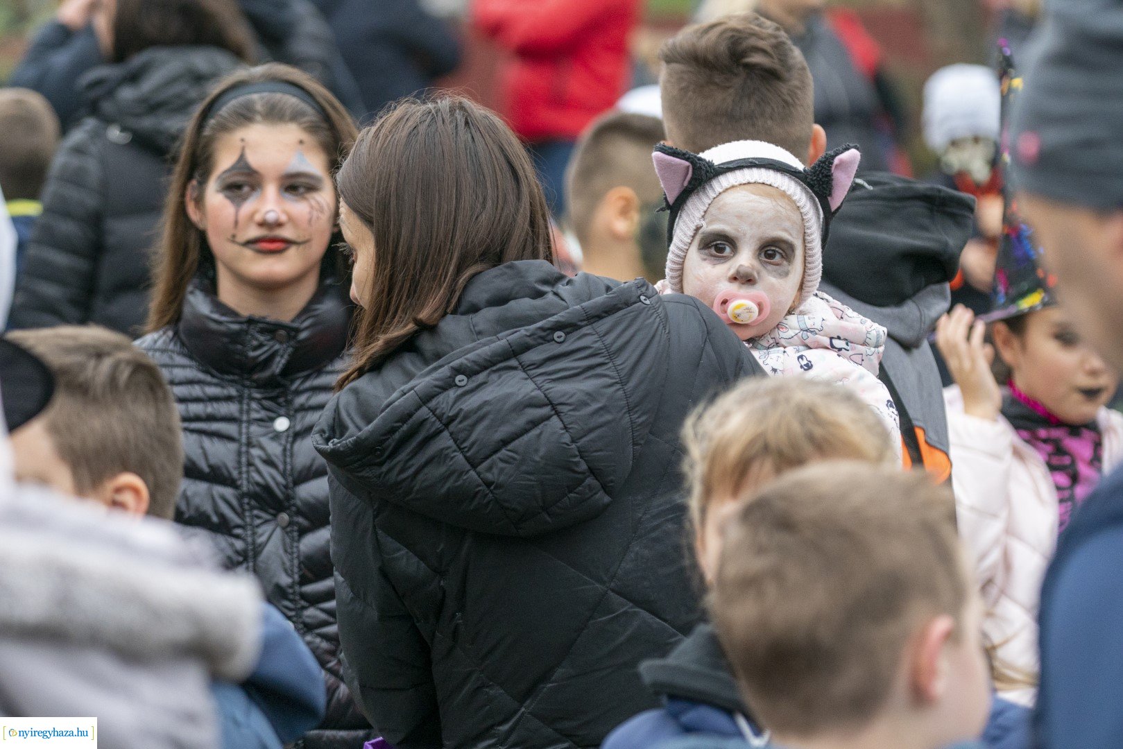 "Csokit vagy csalunk!" - Halloween-i felvonulás Oroson