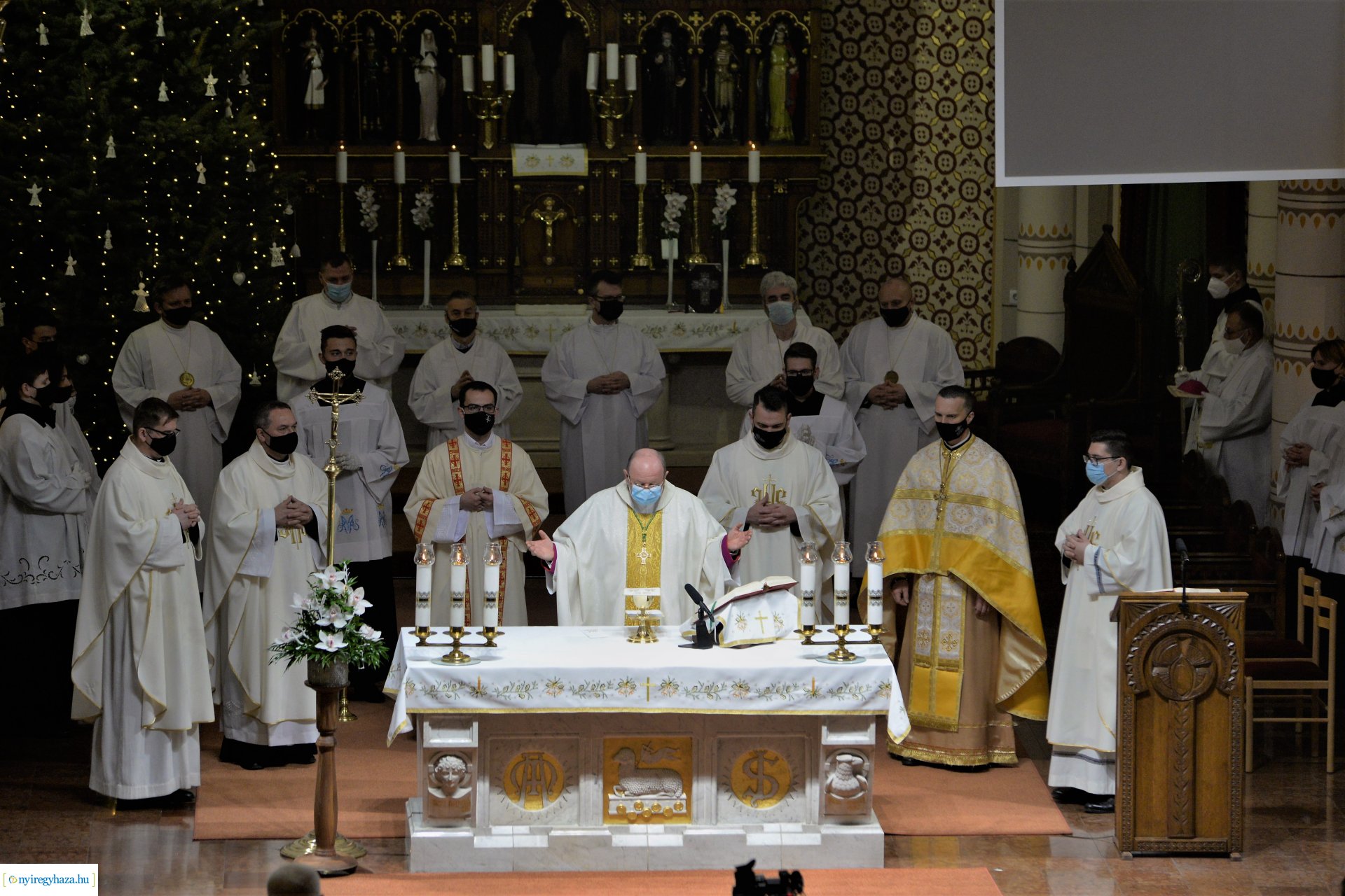 Csordás Gábor plébános beiktatása 