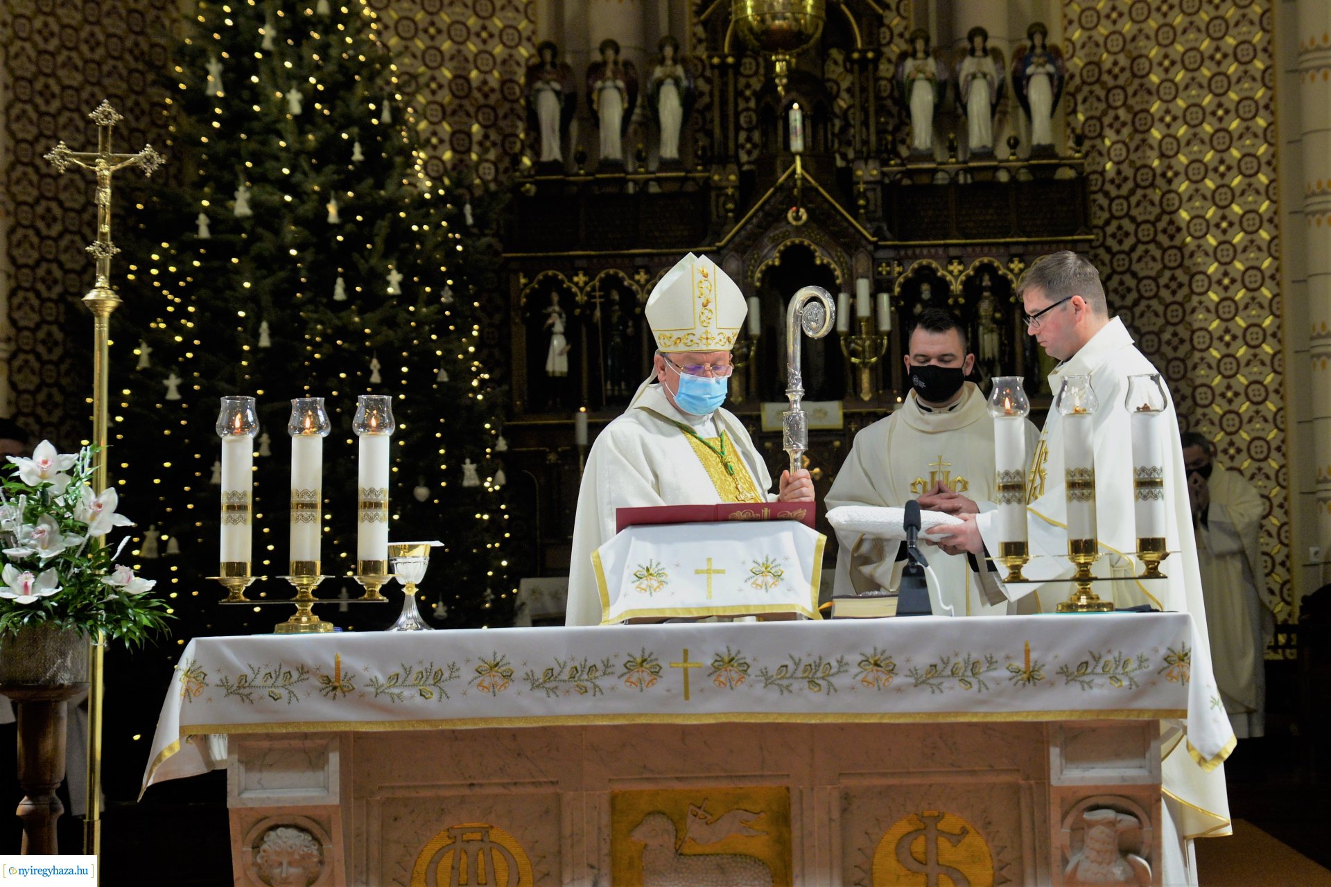 Csordás Gábor plébános beiktatása 