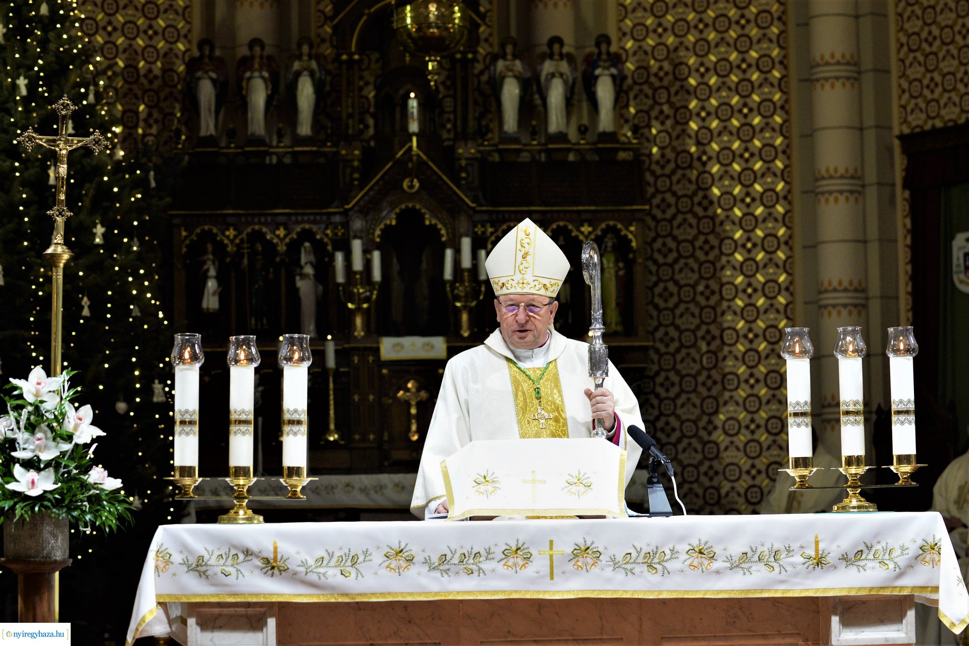 Csordás Gábor plébános beiktatása 