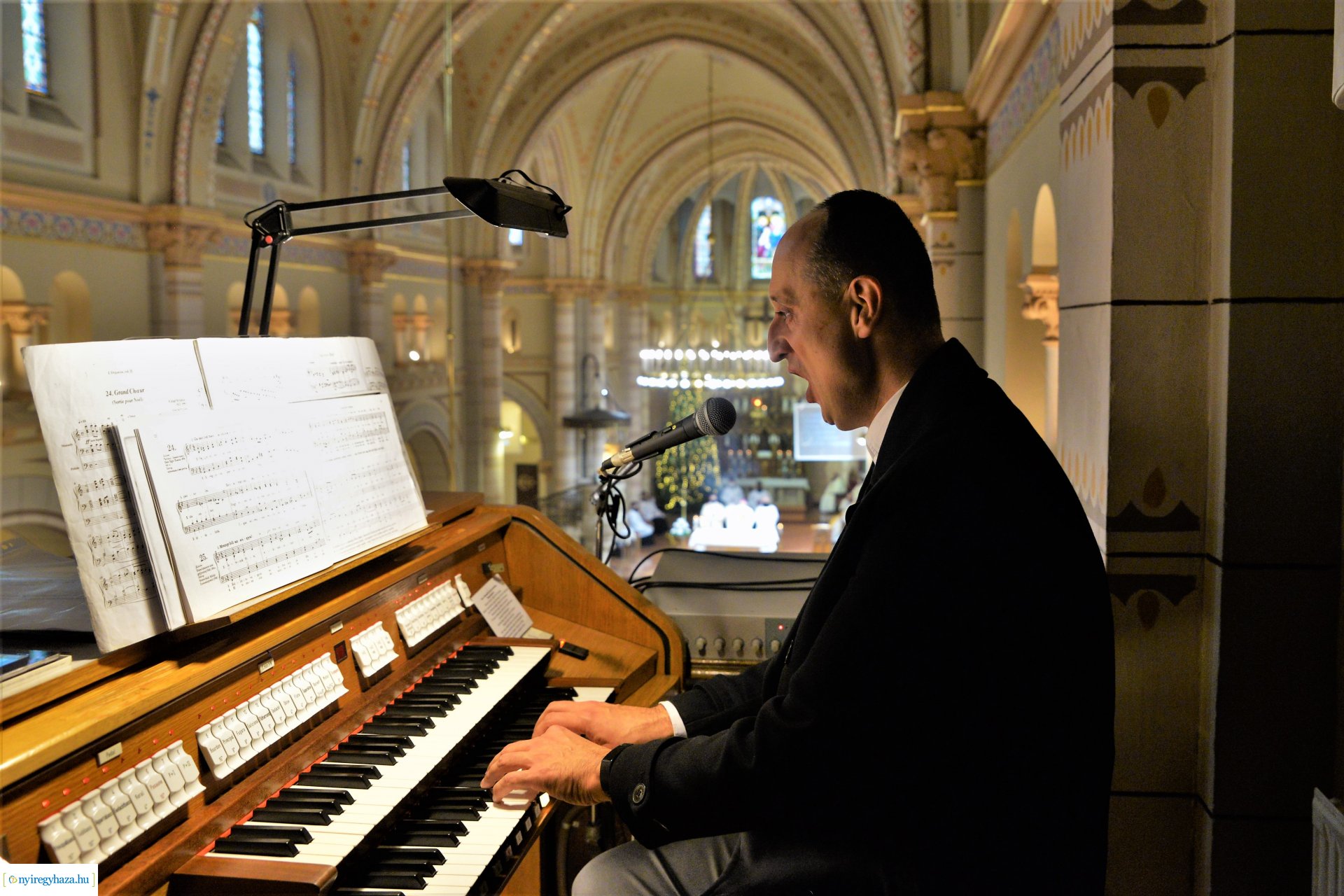 Csordás Gábor plébános beiktatása 