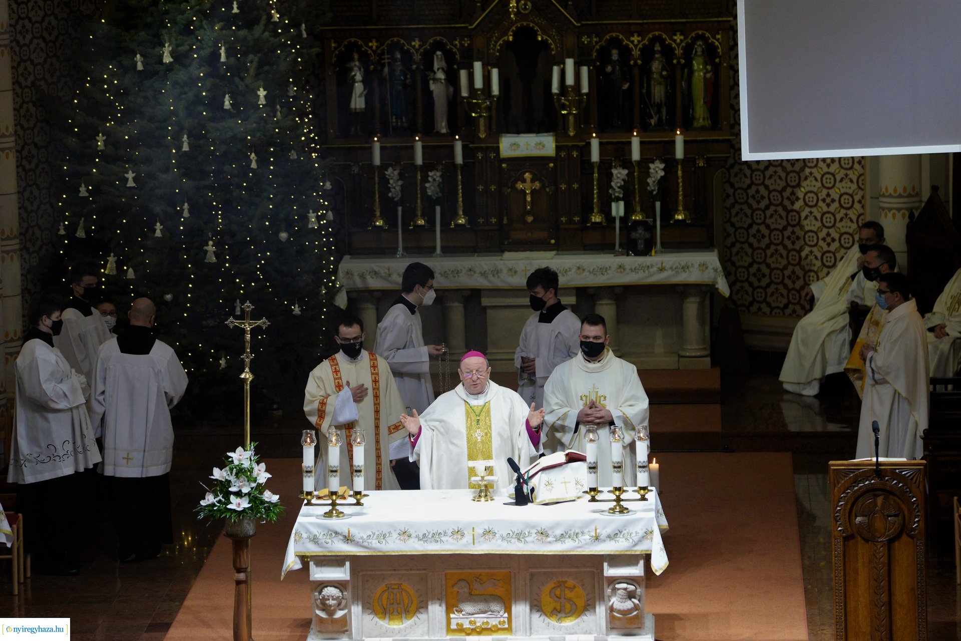 Csordás Gábor plébános beiktatása 