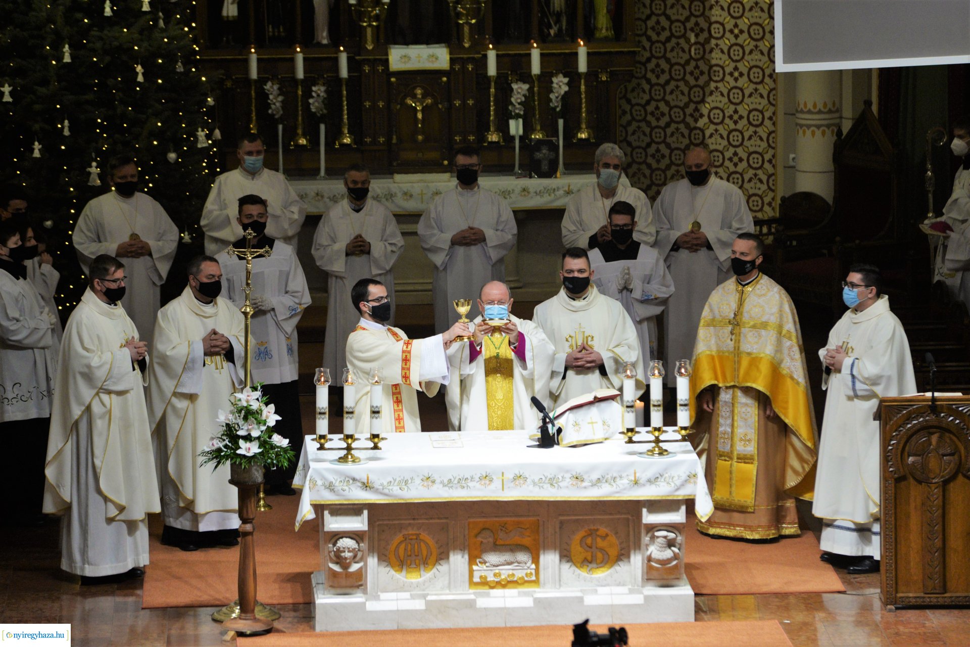 Csordás Gábor plébános beiktatása 