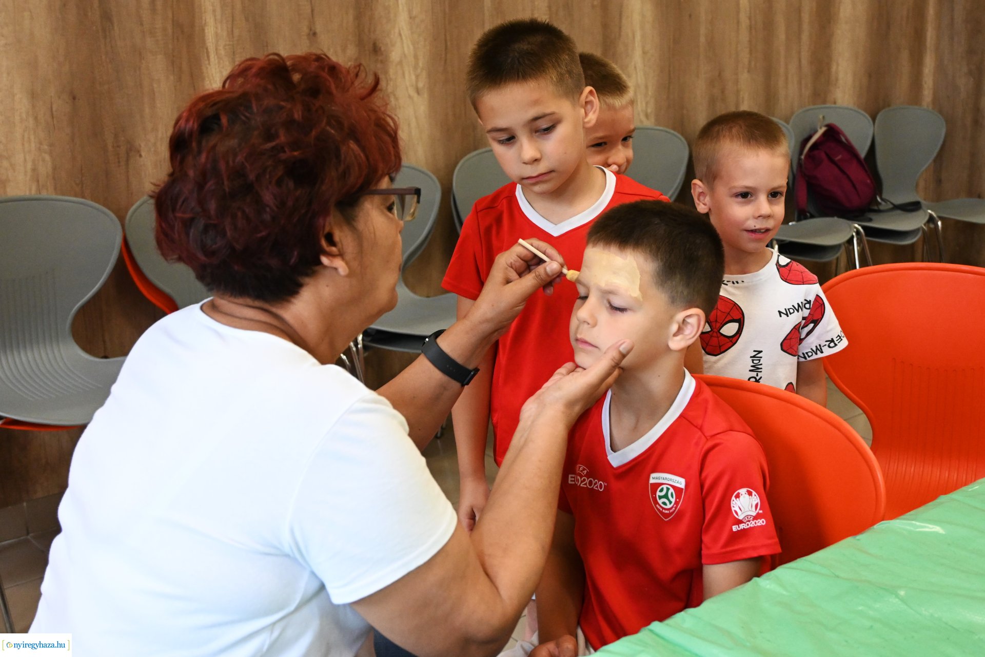 Csütörtökön sportnapot tartottak a "Gyermekeinkért 16" Alapítvány Erasmus program résztvevői