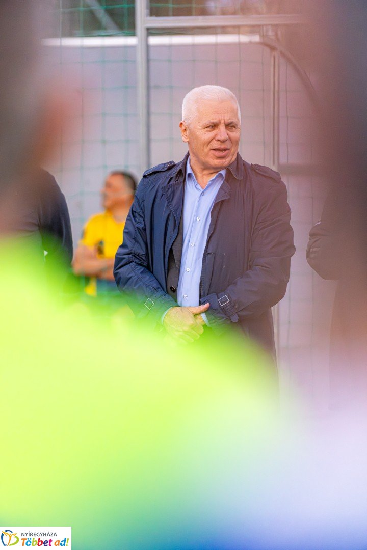 Decathlon SelyemBer Kft Nyíregyházi SC Kispályás Bajnokság kezdőrúgás