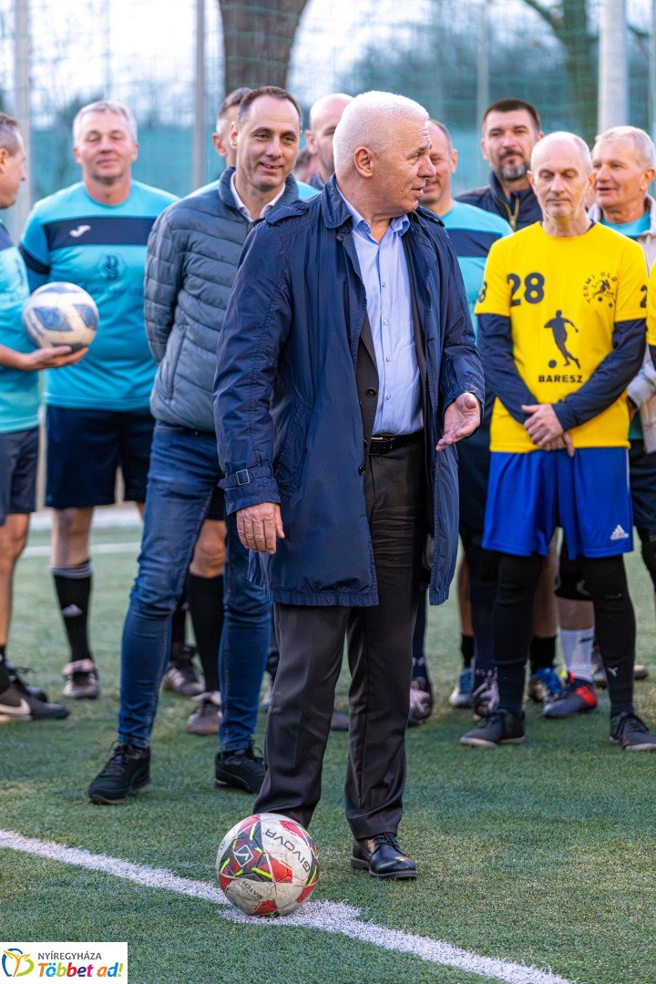 Decathlon SelyemBer Kft Nyíregyházi SC Kispályás Bajnokság kezdőrúgás