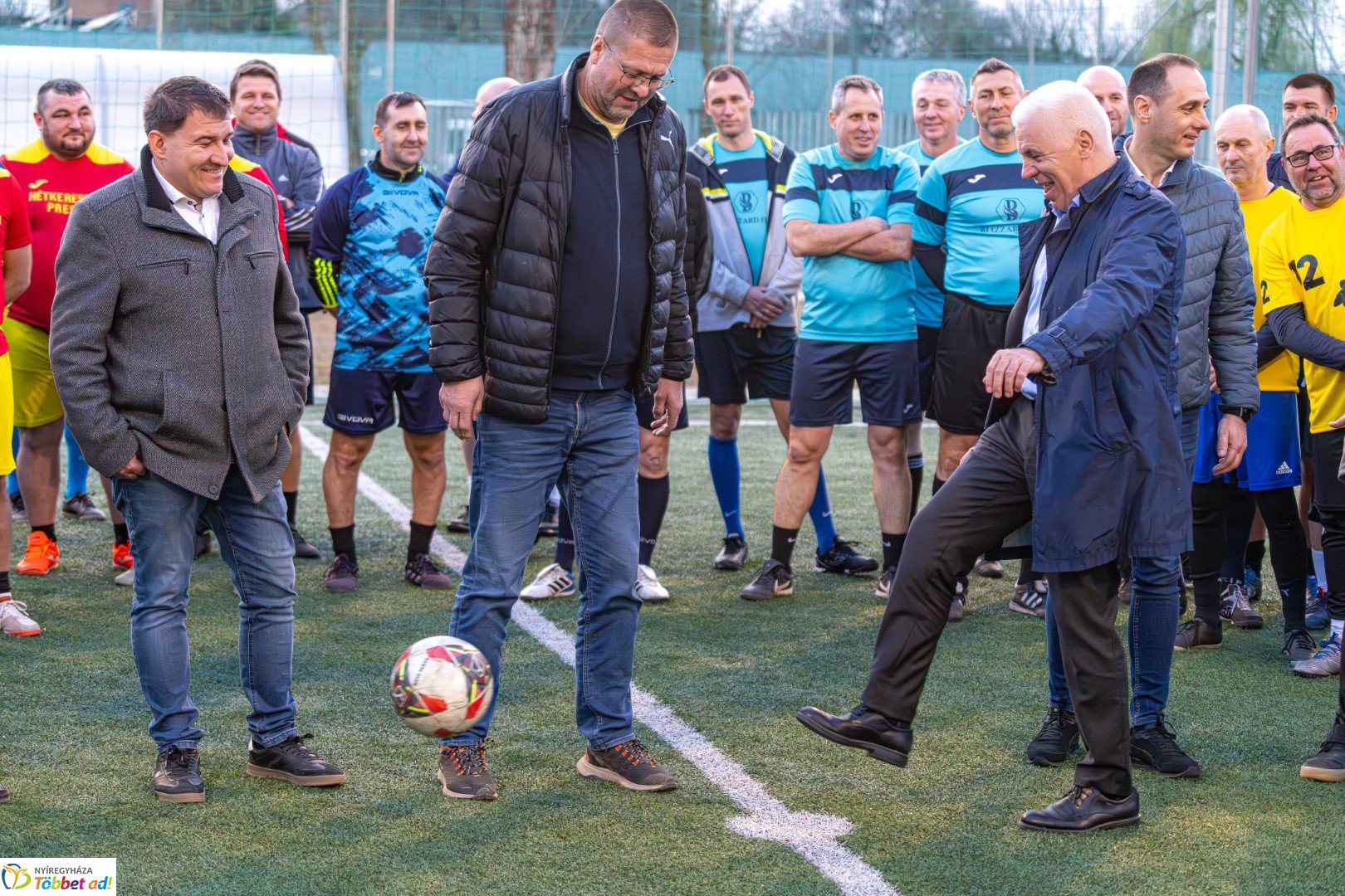 Decathlon SelyemBer Kft Nyíregyházi SC Kispályás Bajnokság kezdőrúgás