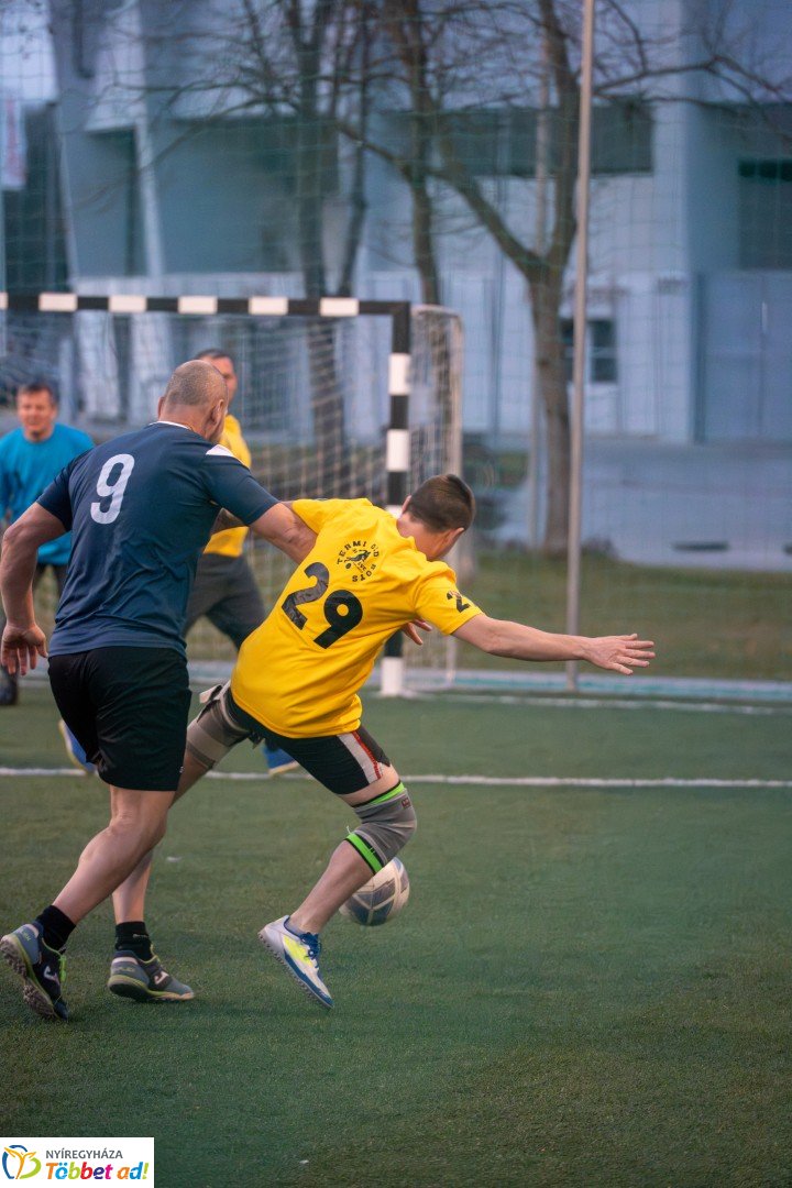 Decathlon SelyemBer Kft Nyíregyházi SC Kispályás Bajnokság kezdőrúgás