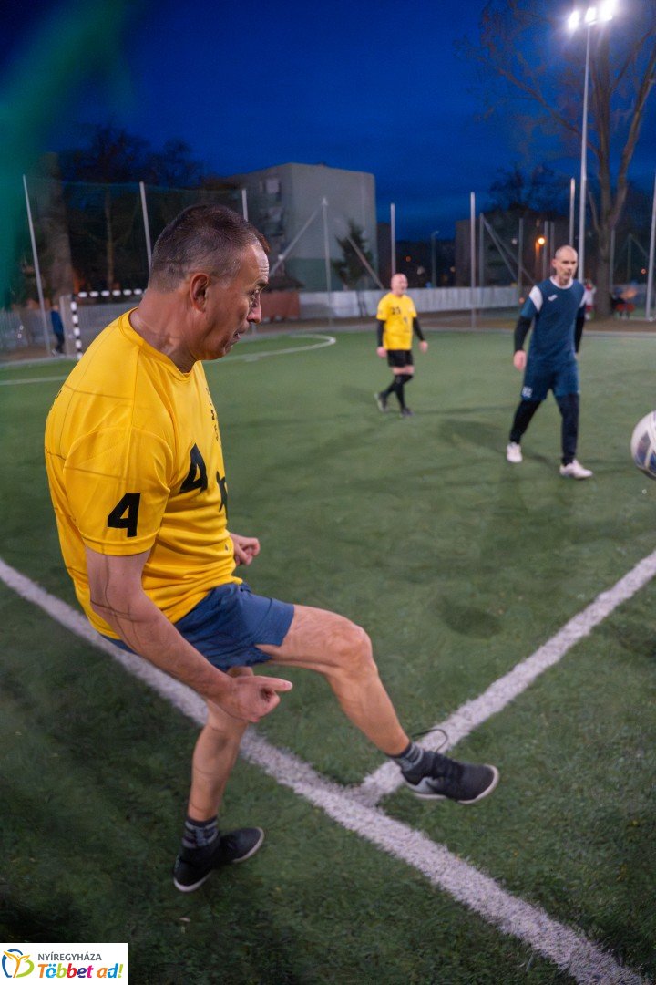 Decathlon SelyemBer Kft Nyíregyházi SC Kispályás Bajnokság kezdőrúgás