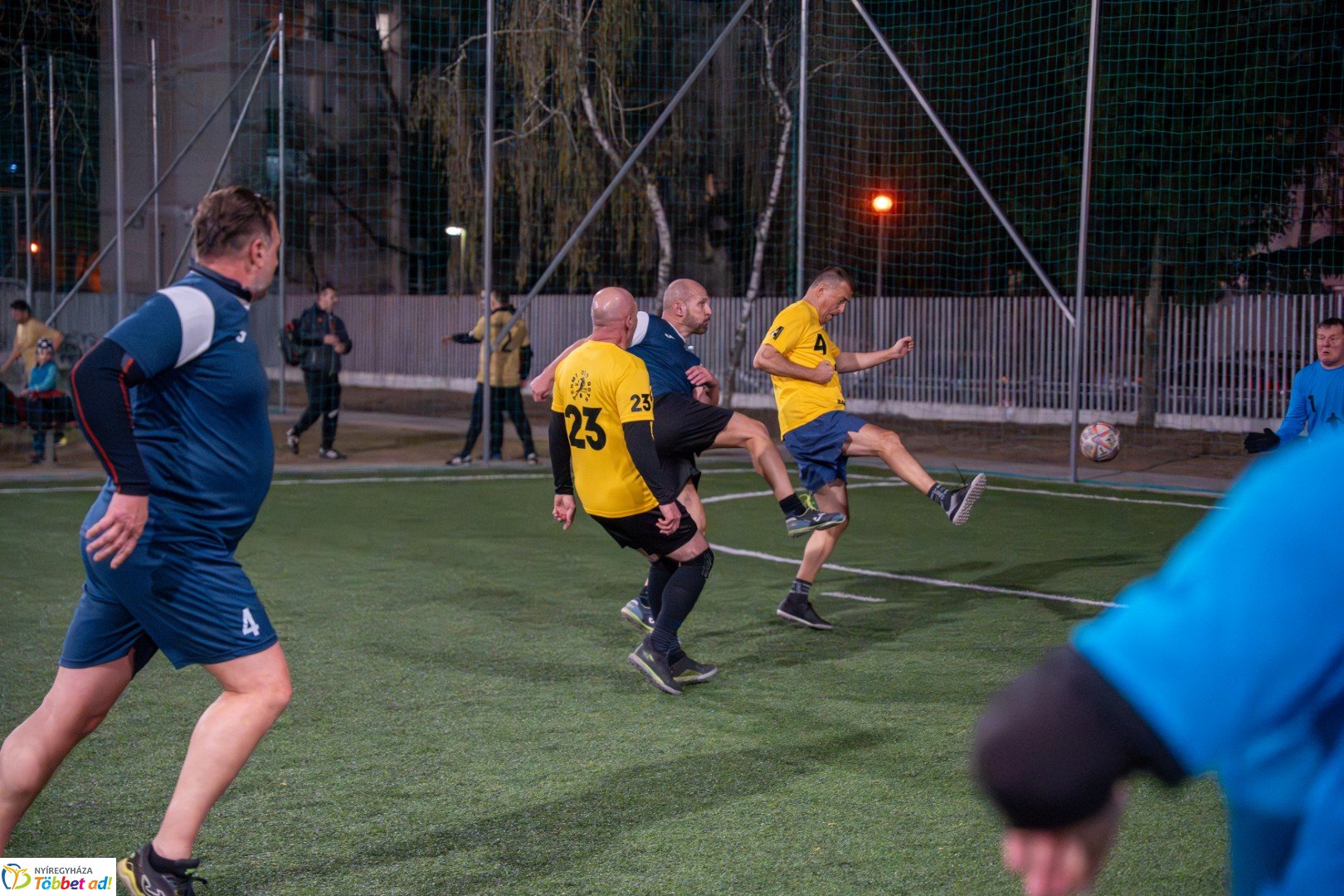 Decathlon SelyemBer Kft Nyíregyházi SC Kispályás Bajnokság kezdőrúgás