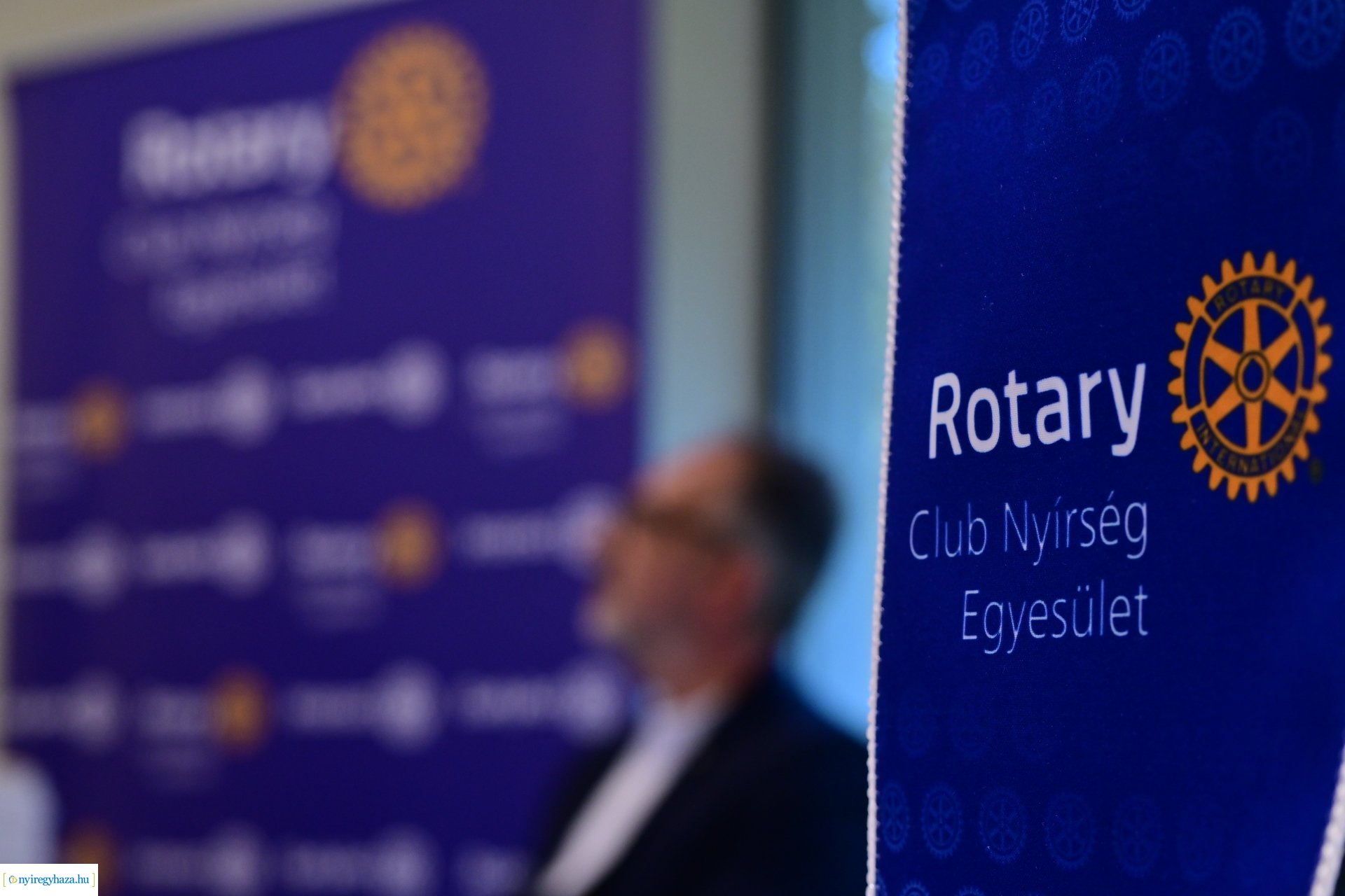 Defibrillátor a Rotary-tól 2024