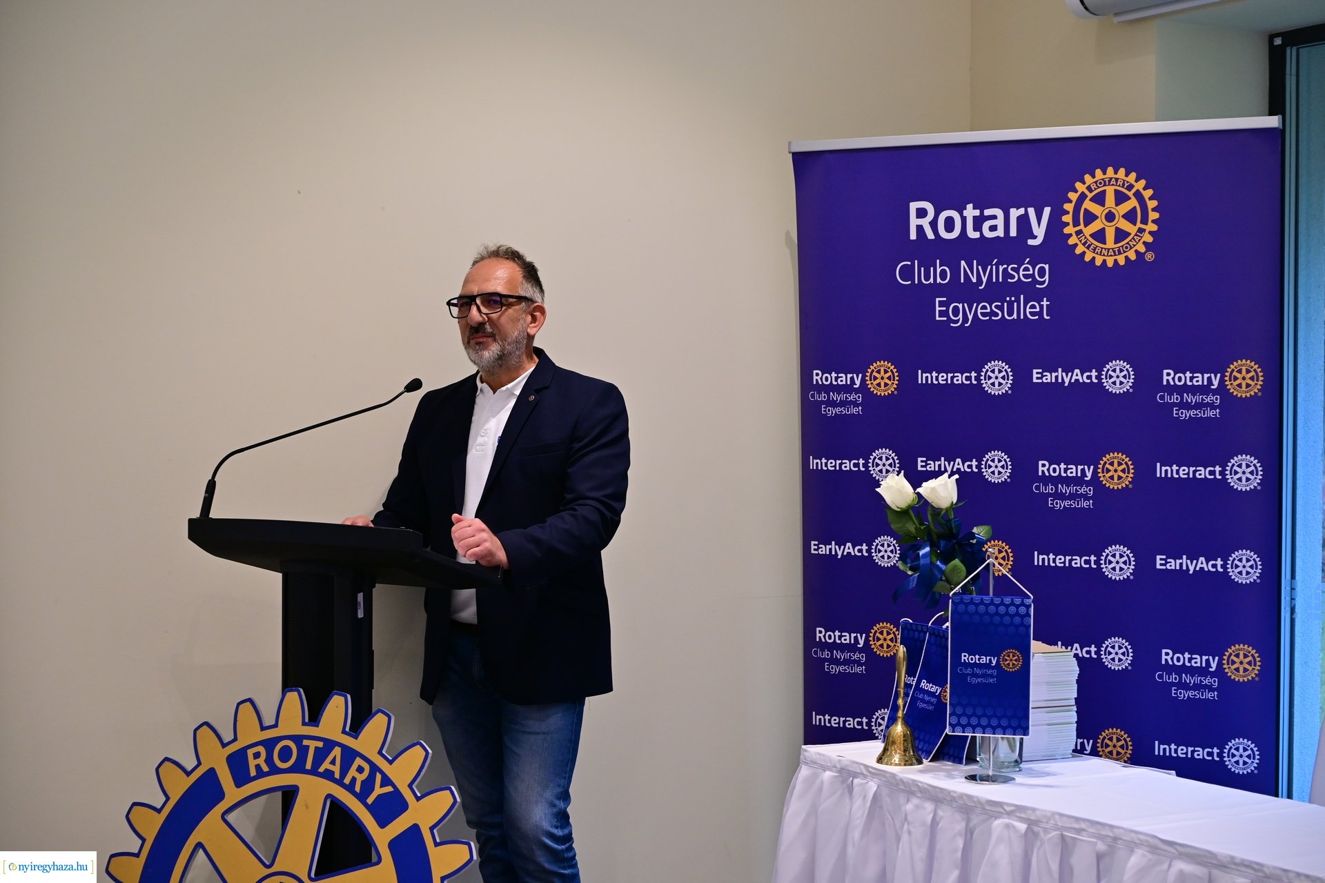 Defibrillátor a Rotary-tól 2024