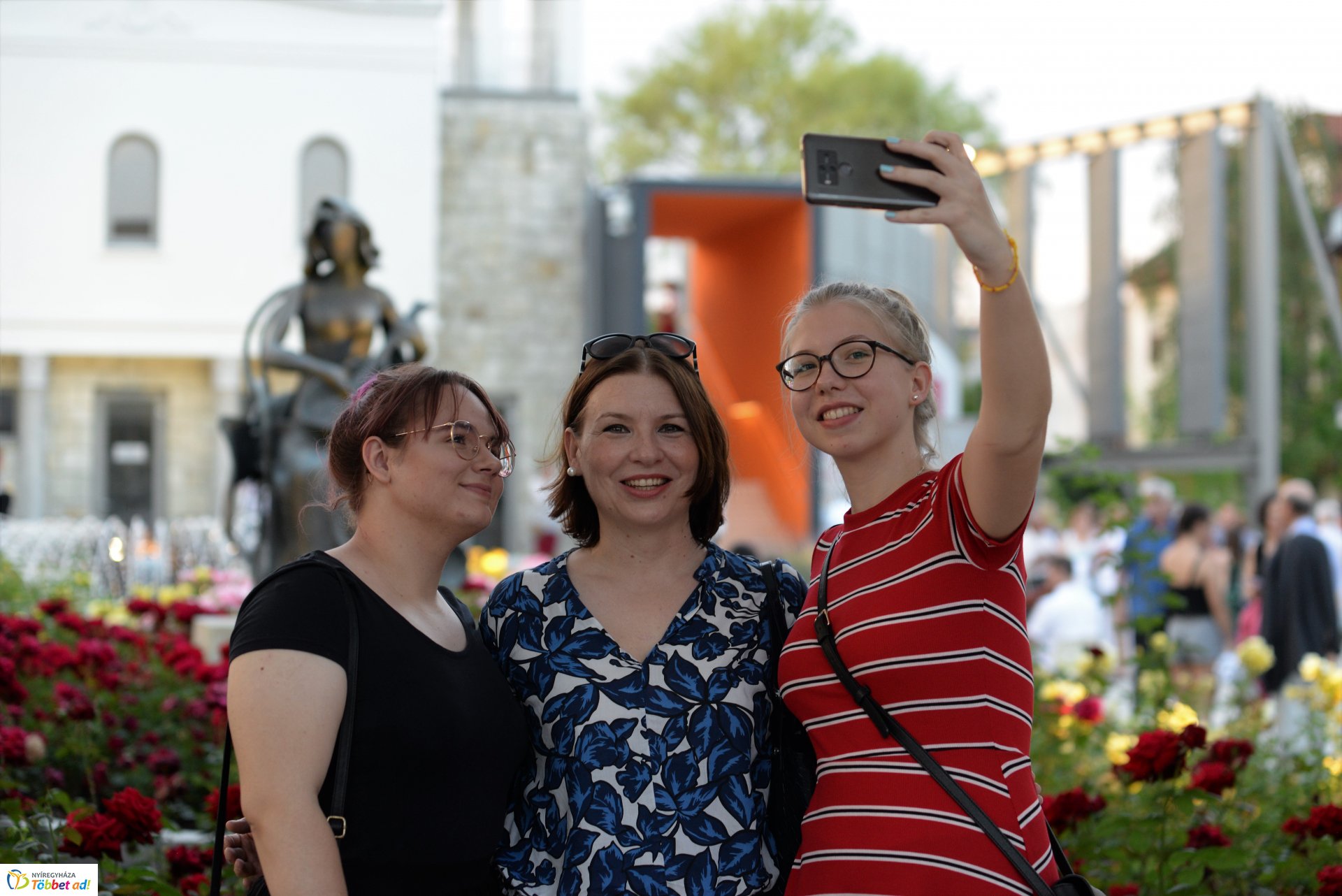 Delila premier a Rózsakert Szabatéri Színpadon