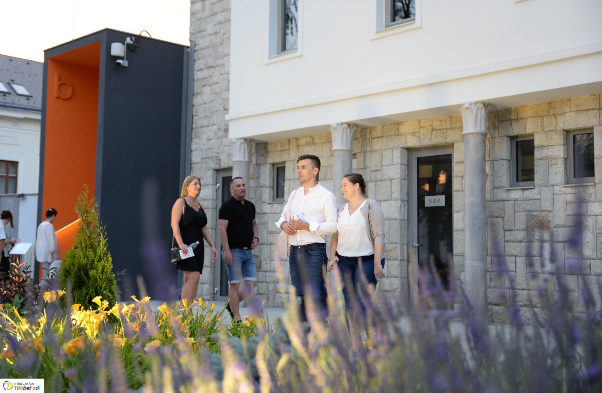 Delila premier a Rózsakert Szabatéri Színpadon