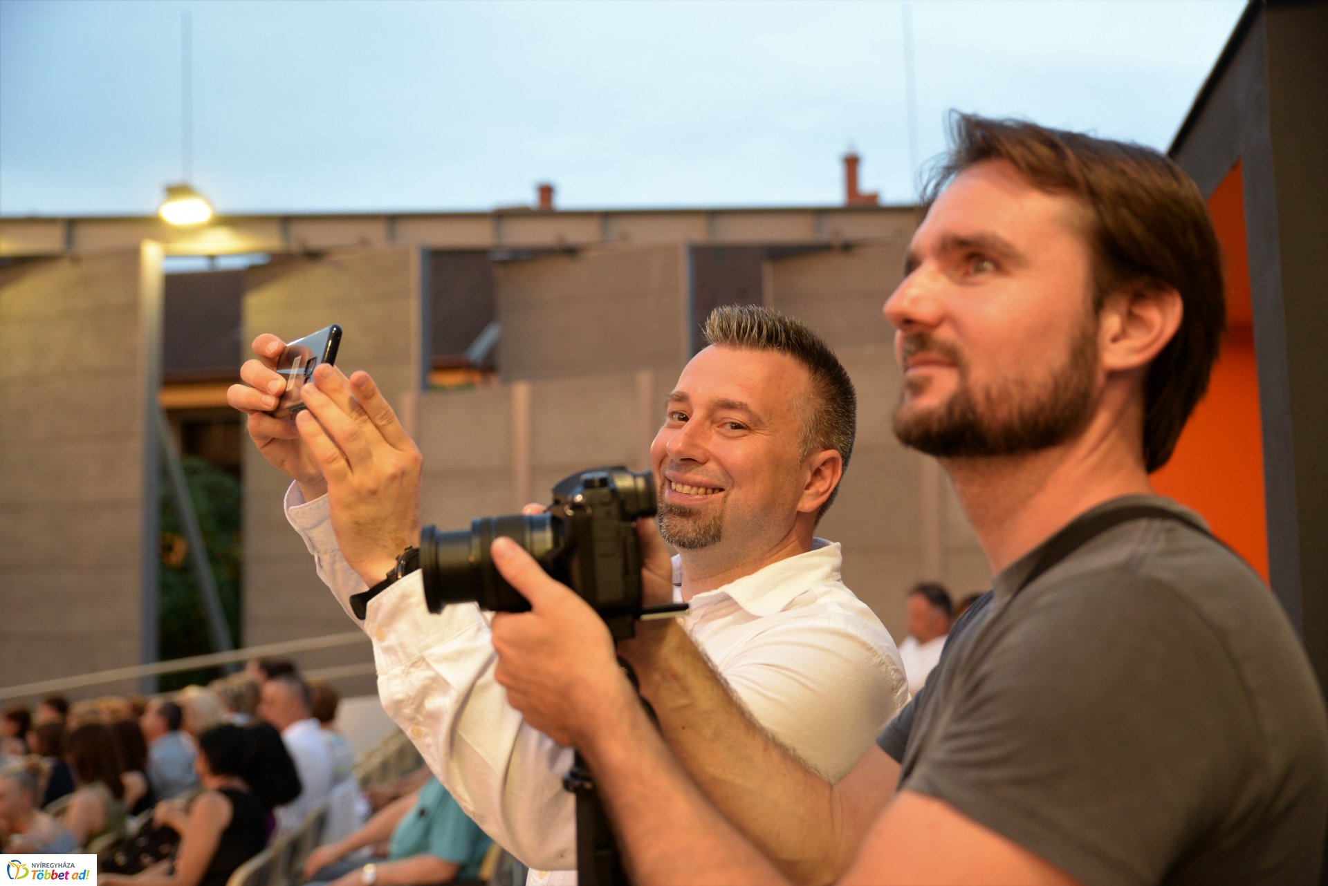 Delila premier a Rózsakert Szabatéri Színpadon