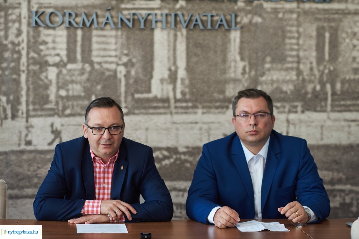 Diákmunka sajtótájékoztató a Kormányhivatalban