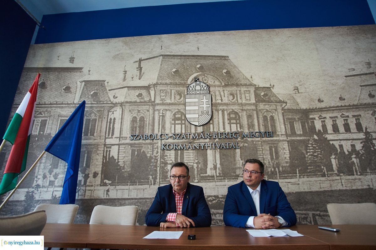 Diákmunka sajtótájékoztató a Kormányhivatalban