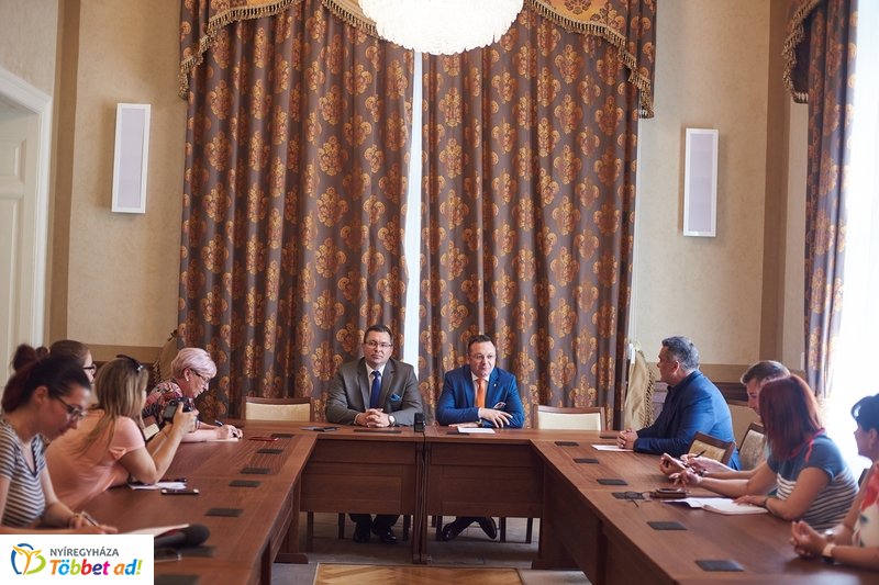 Diákmunka sajtótájékoztató