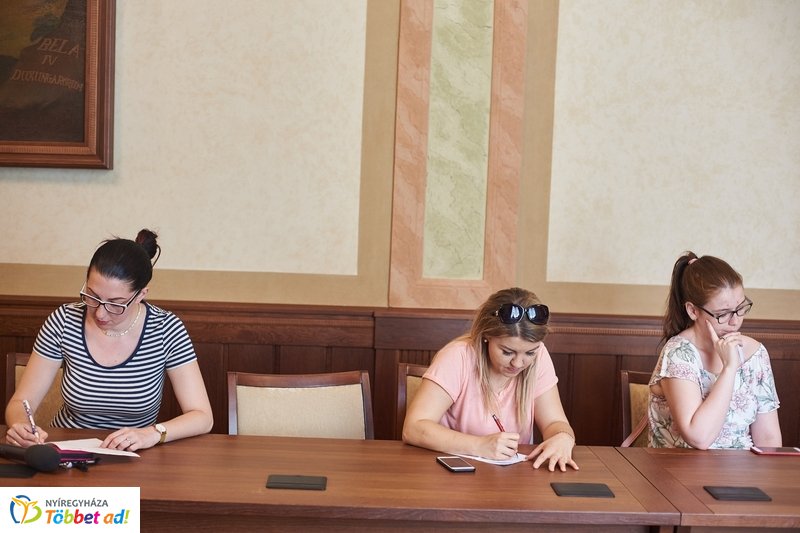 Diákmunka sajtótájékoztató