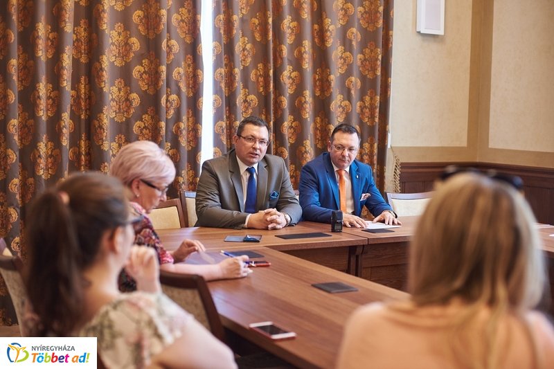 Diákmunka sajtótájékoztató