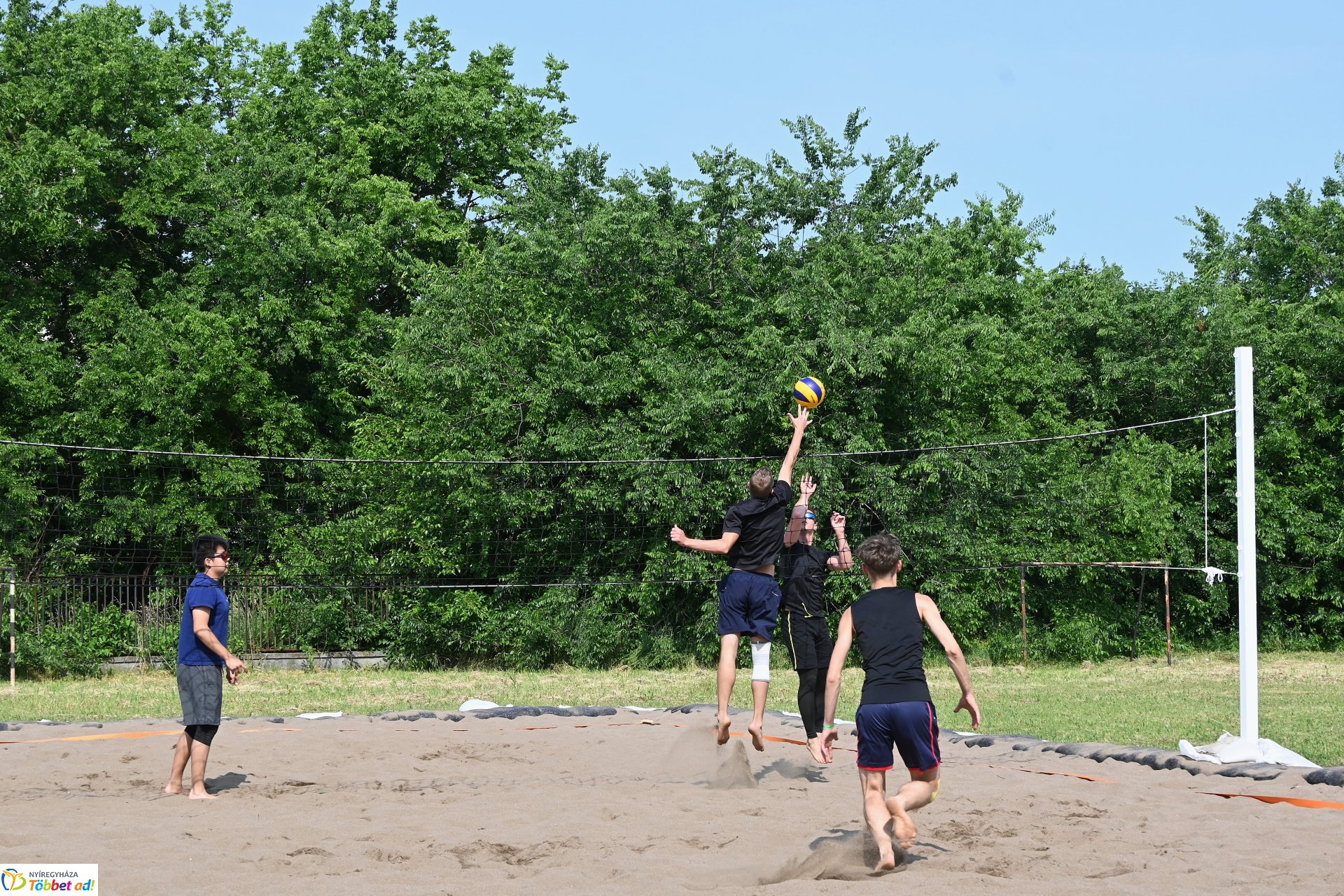 Diáknap, strandröplada pálya avatás az Inczédyben